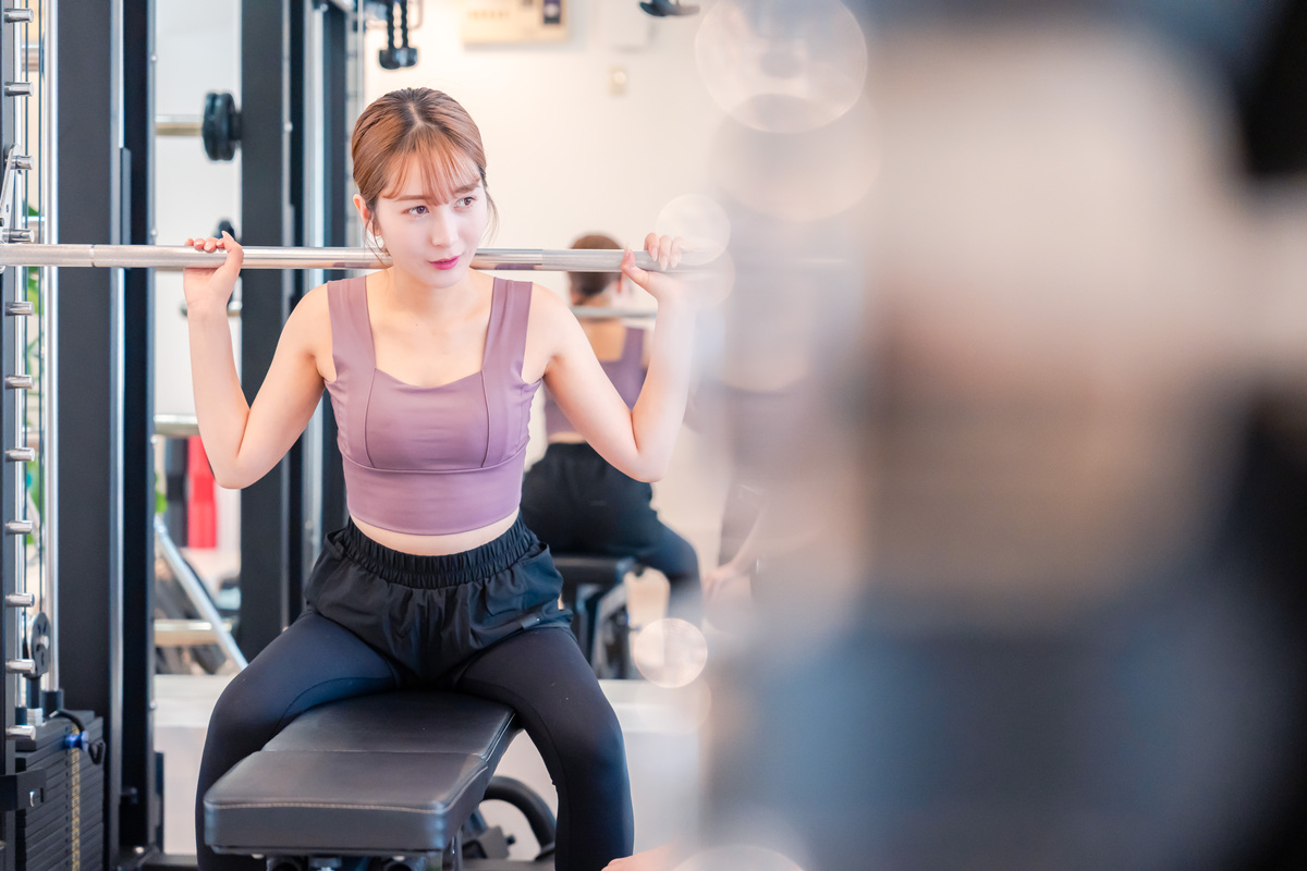 身高177体重53制定一个详细的增肌计划