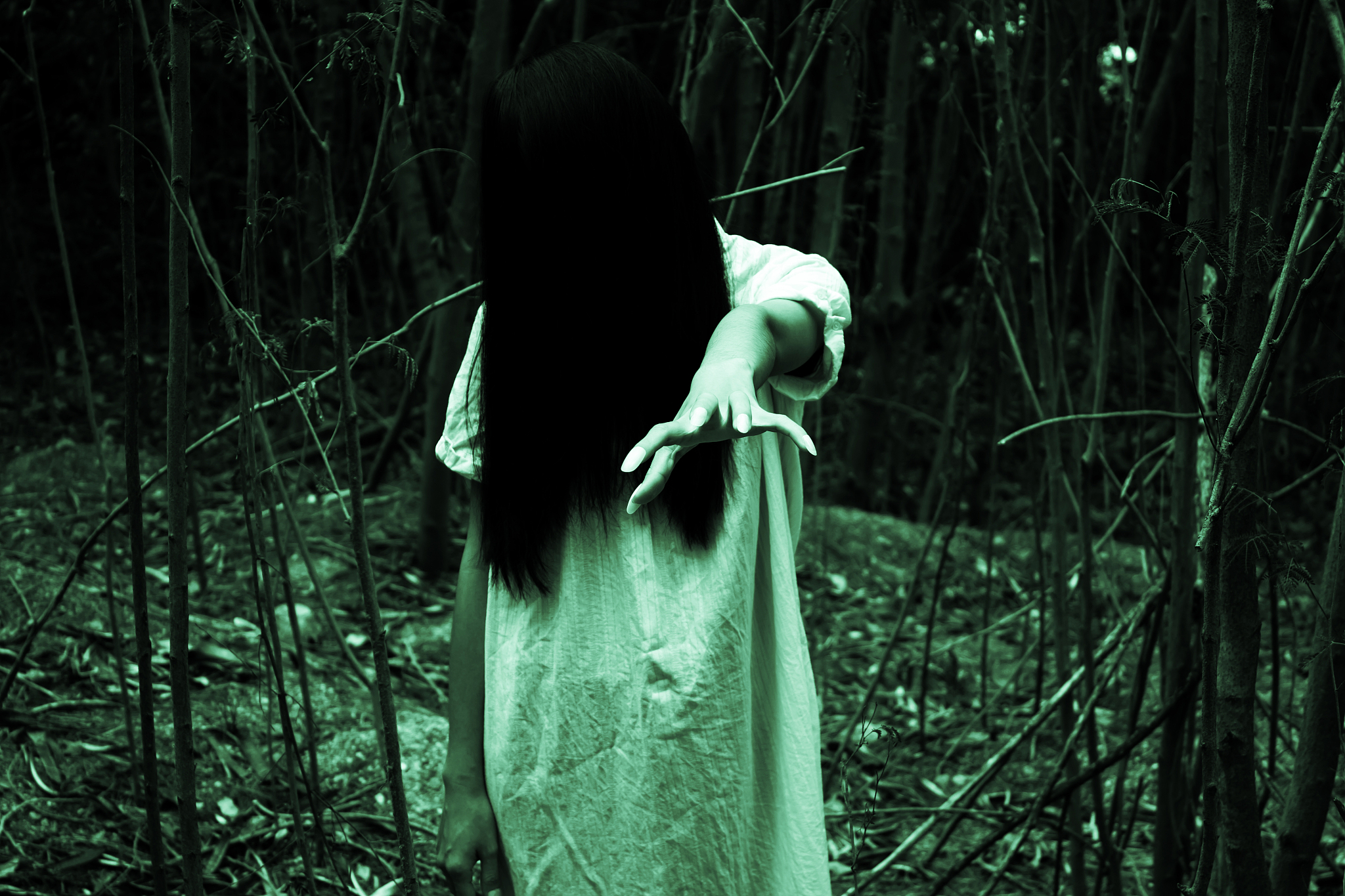 解析梦见女人撞鬼被我救