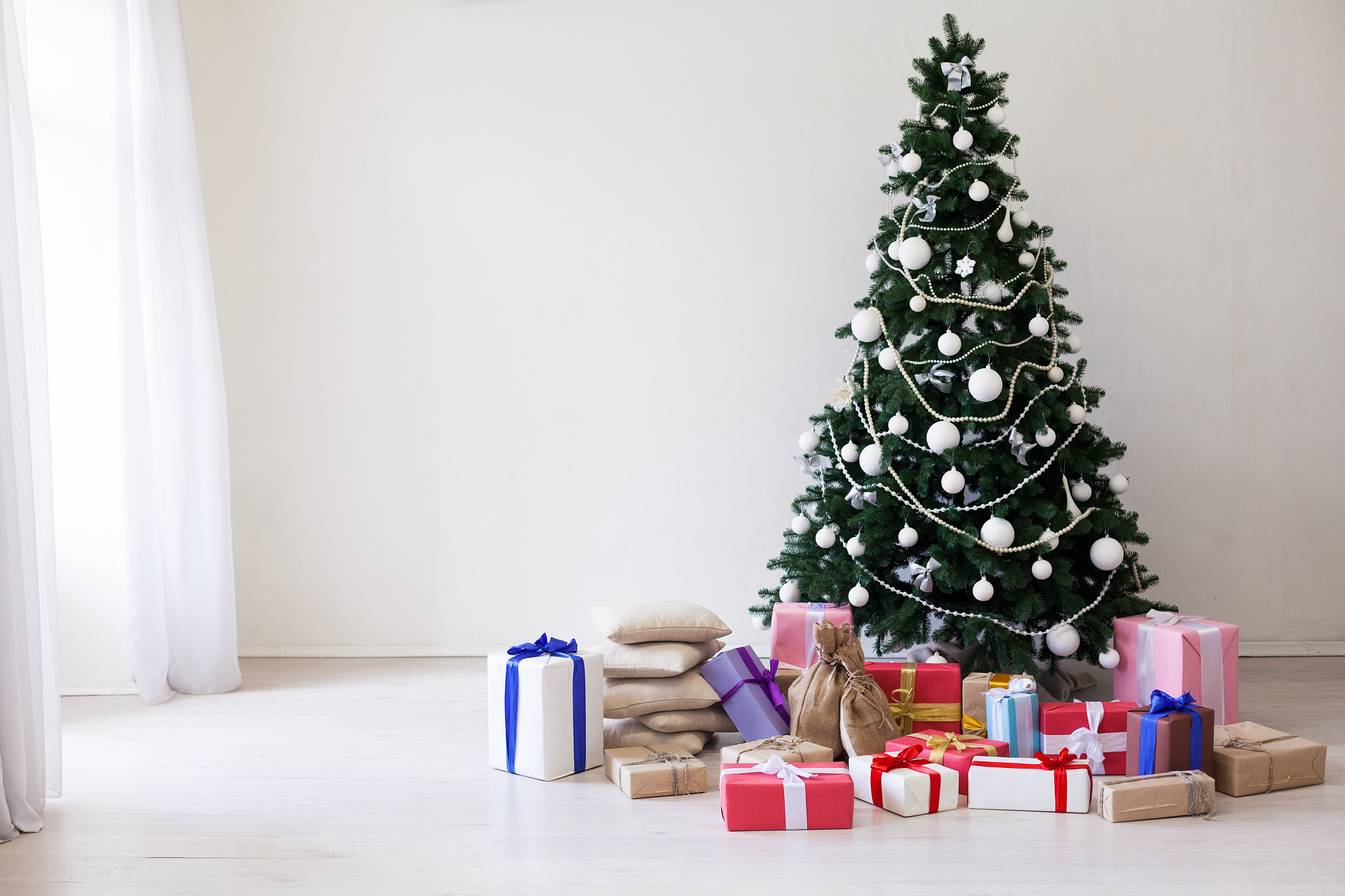 续写故事：玩具树 The Toy Tree