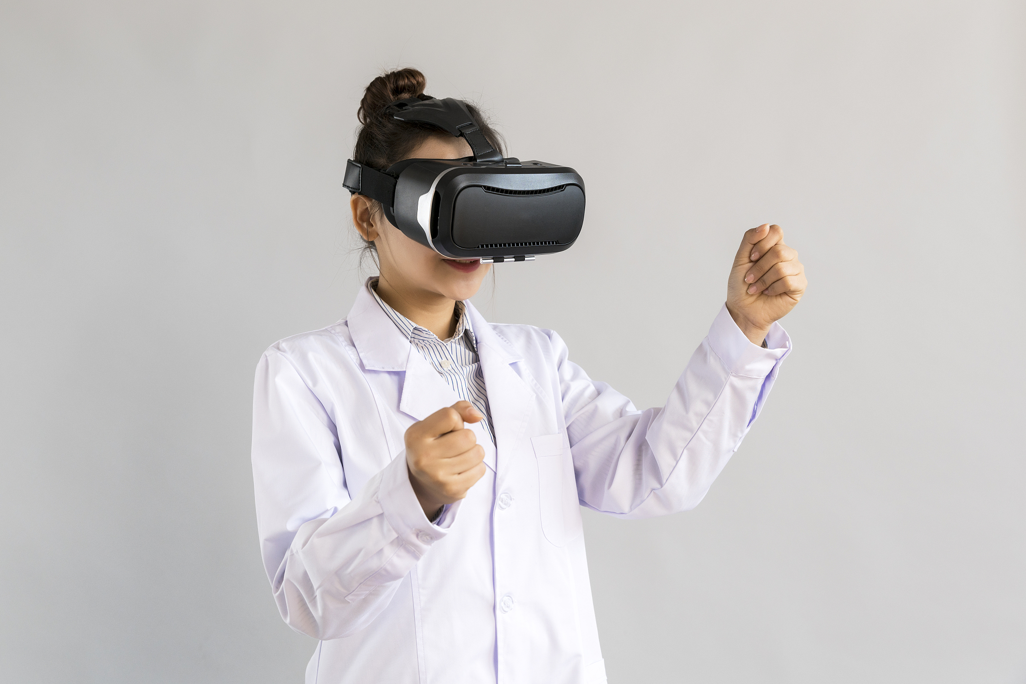 提高设备可靠性：诊断故障，降低停机时间，节省成本