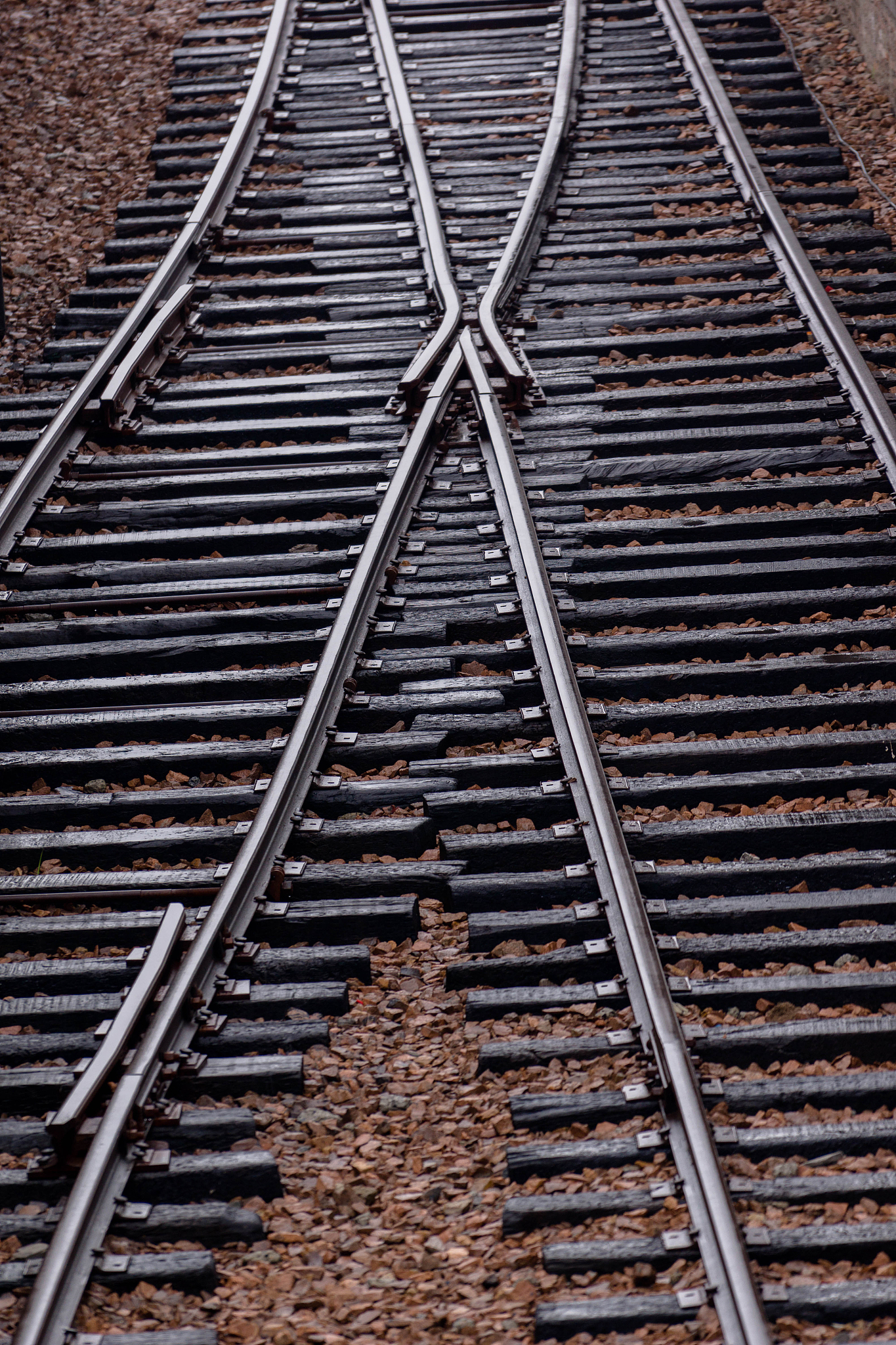 贵州铁路技工学校是不是中专学校