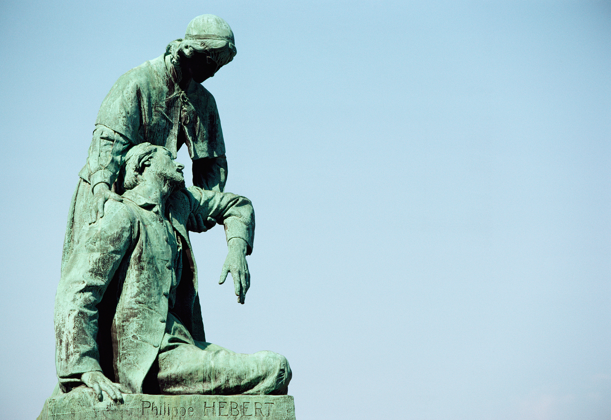 statue