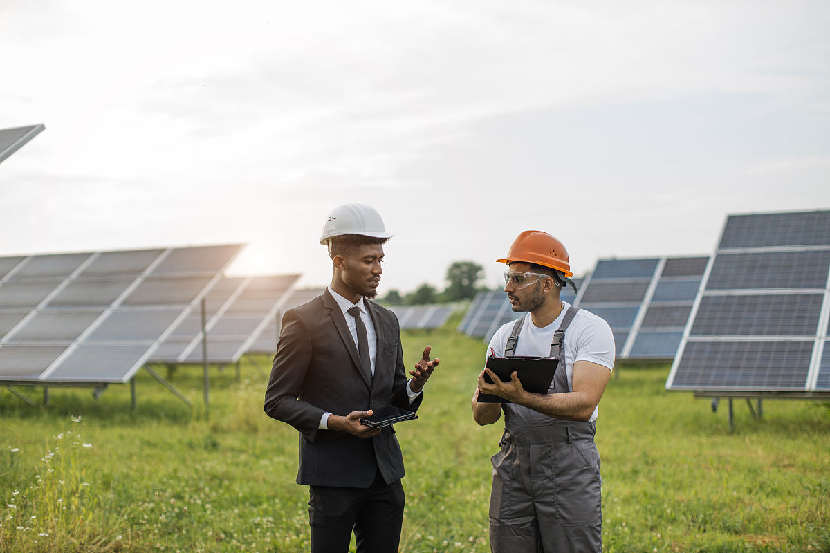 杰出工程师约翰：用技术和慈善点亮世界