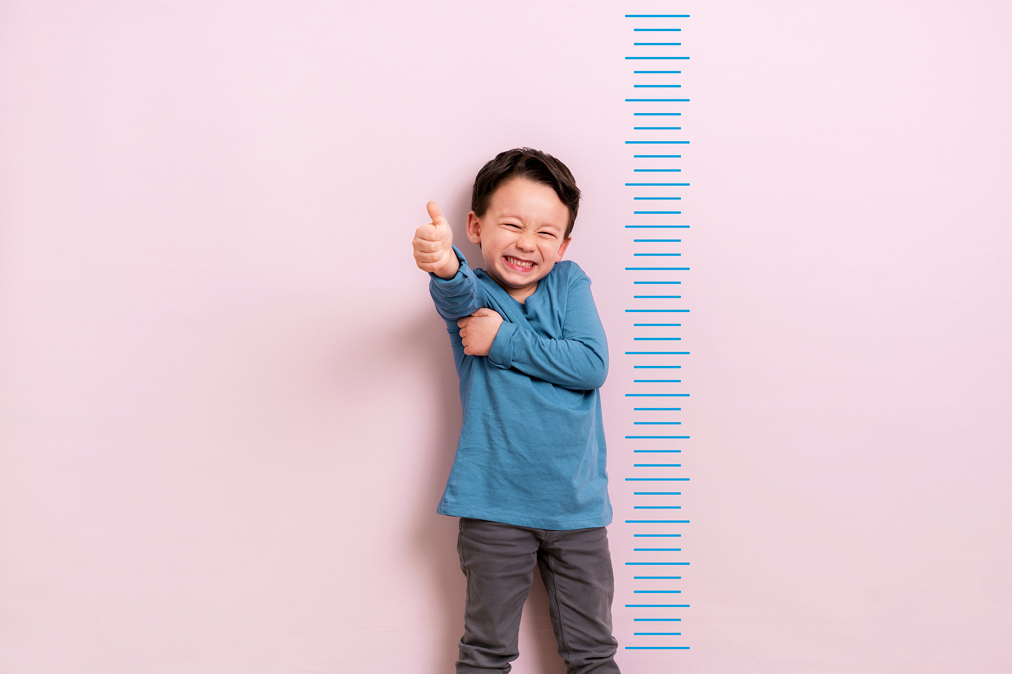 4-5 岁美国儿童平均身高：男孩和女孩对比
