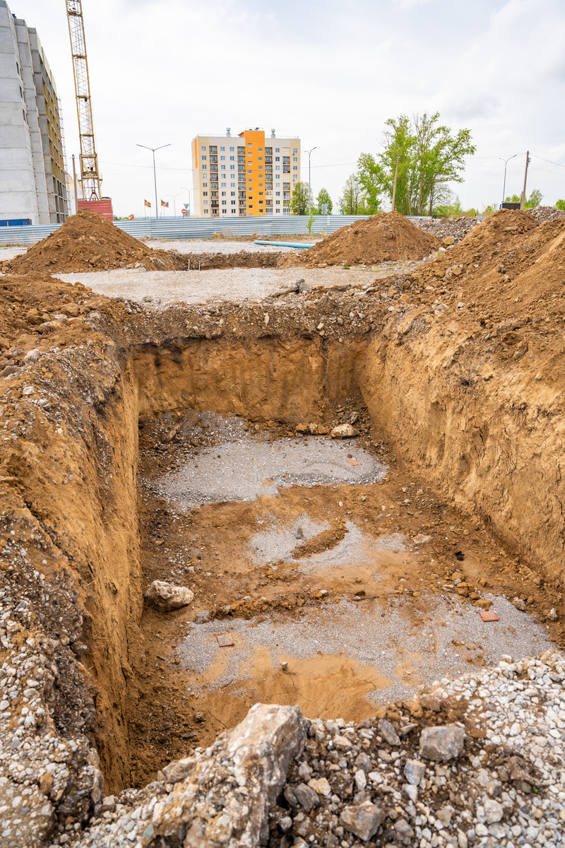 今天我确定了地基持力层和基础埋置深度续写一篇200字的 日志