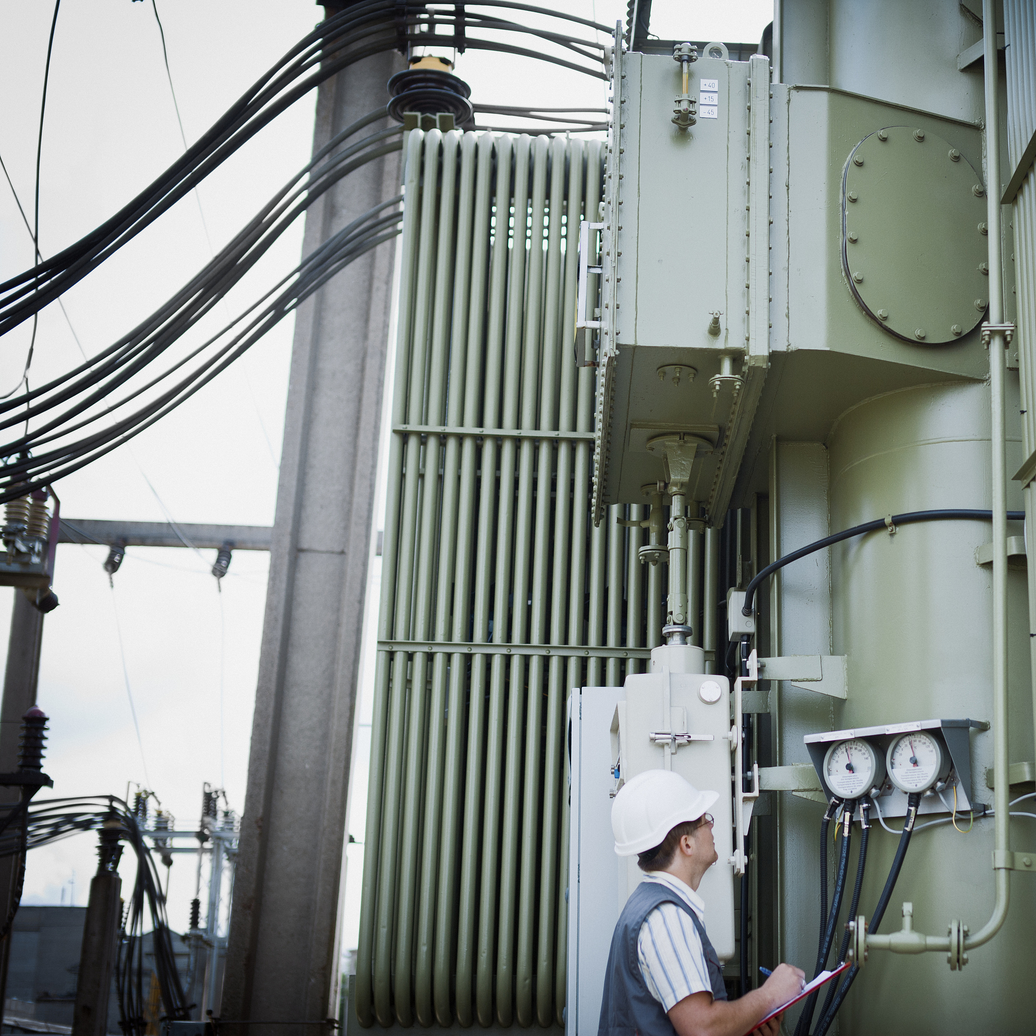 变压器气体流注技术：法国创新，提升绝缘性能与使用寿命