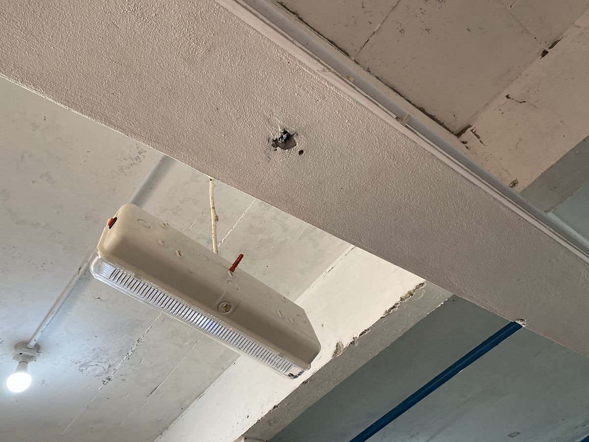 燎原防爆应急灯 - 安全可靠的照明解决方案