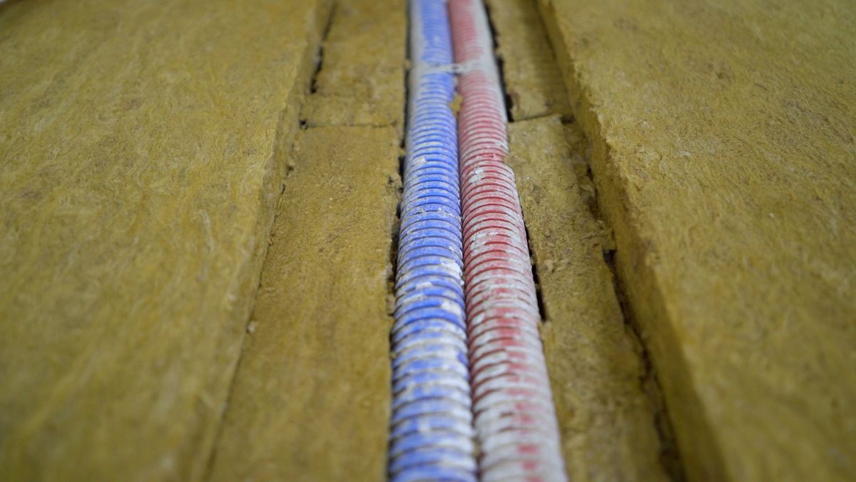 打孔汇流条：高效整理管道，简化布线安装