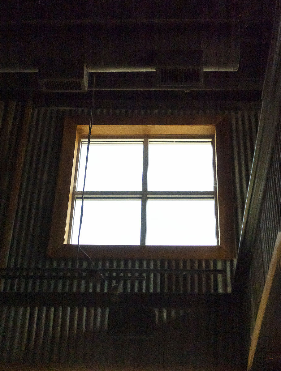 三角形型排烟天窗的制作方法