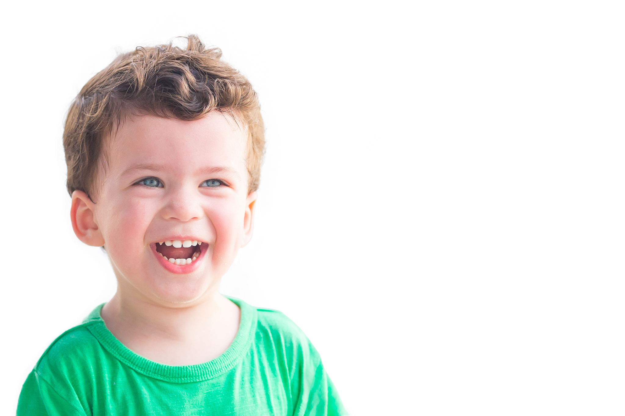 请用精神分析理论帮我解释固着