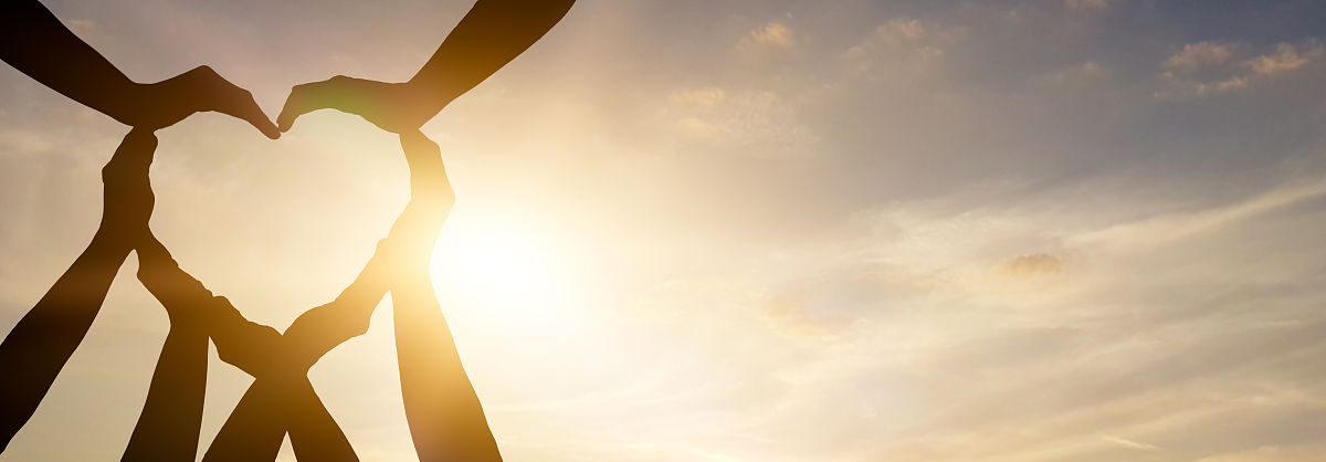 请针对客户回复做不了免费公益活动 写一个回复客户的话