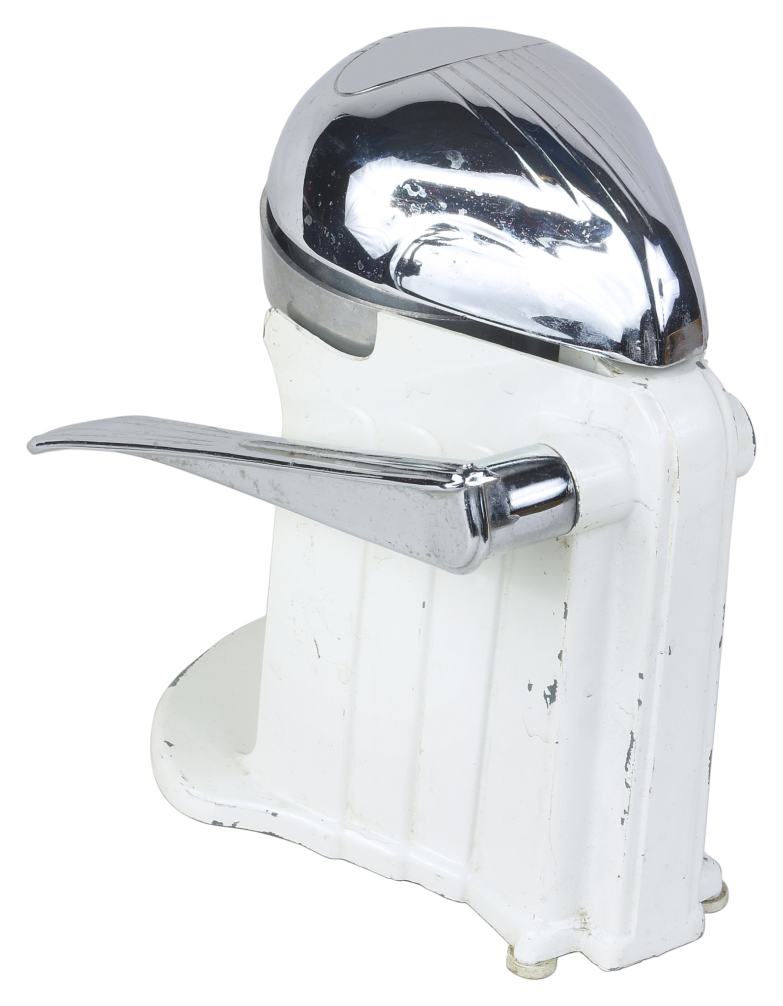 请根据以下卖点帮我写一个视频脚本文案产品是胡椒研磨器品牌是Homnoble1卡扣设计防止打开喷溅2大容量3出粉量大4食品级不锈钢磨盘5外观纹路防滑且符合人体工程学