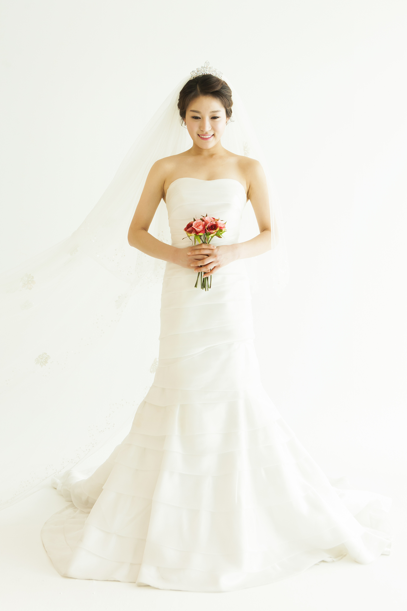 新娘,讲<strong>故事</strong>,一个物体,一个人,数字1,仅一朵花,婚礼,女人,影棚拍摄