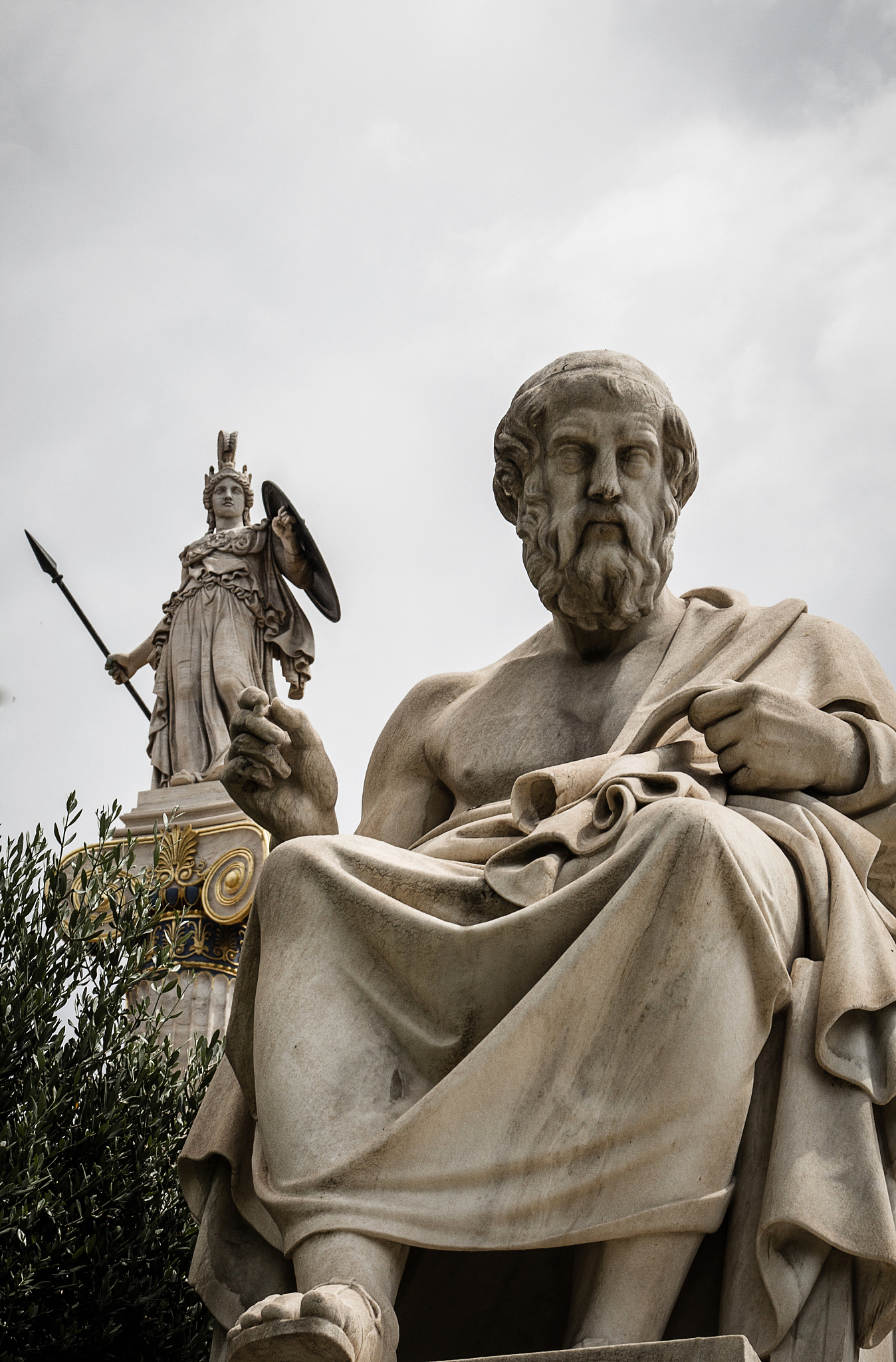 柏拉图《理想国》中关于正义本质的探讨