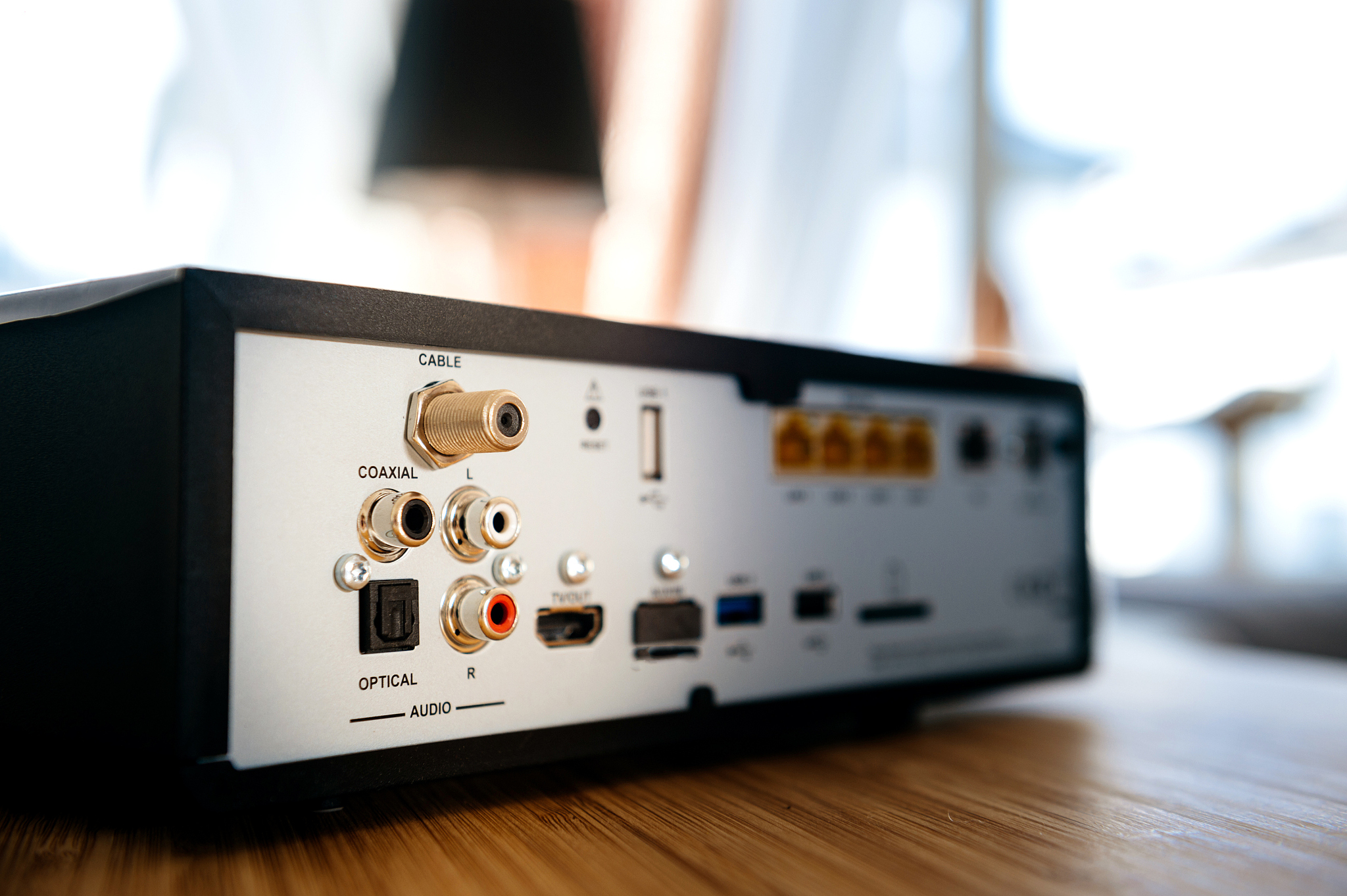 电视机的不同国家需要什么搭配可以体验最好的蓝光画质