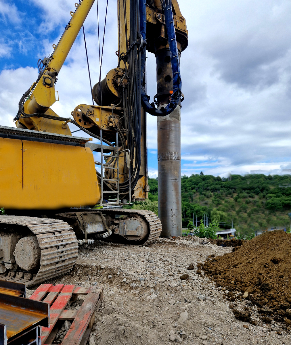新疆9#钻井地层可钻性分析：石油钻井开采的关键环节