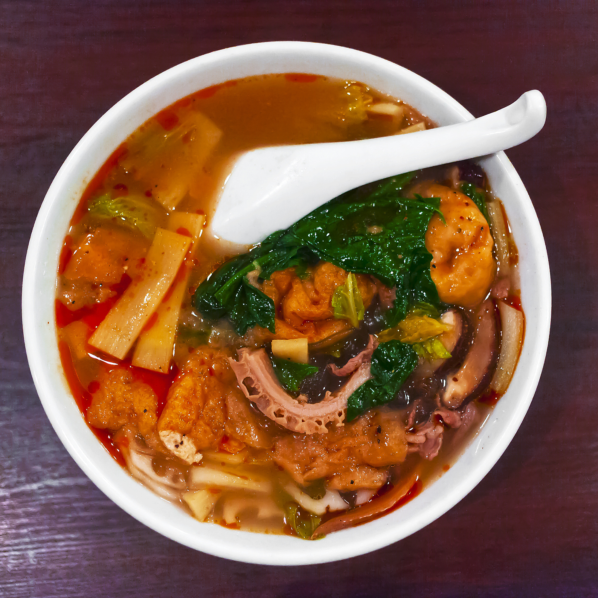 方便面麻辣烫热量高吗？一碗到底多少卡？