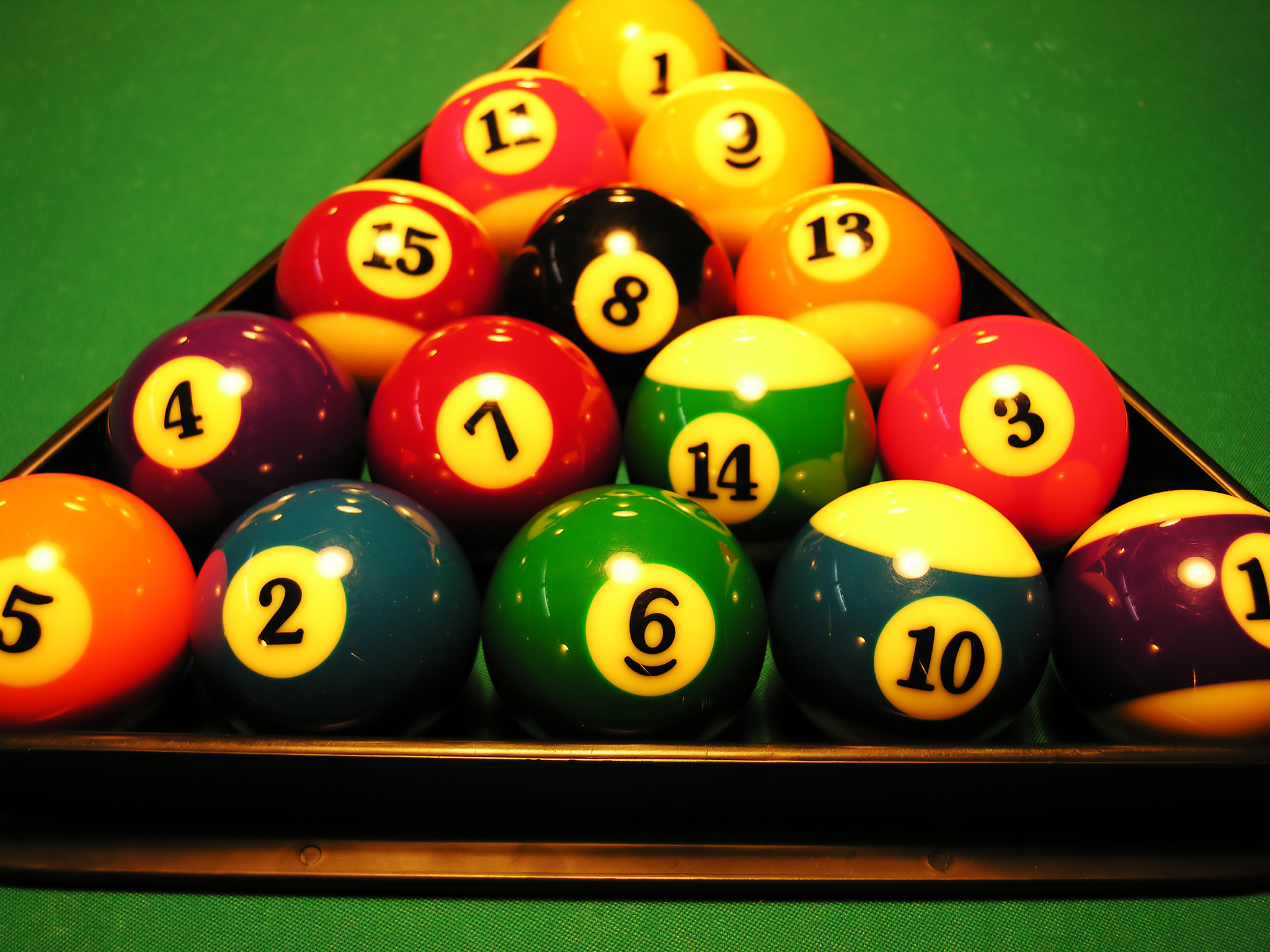 写一个趣味台球赛规则按球上的数字积累来算输赢