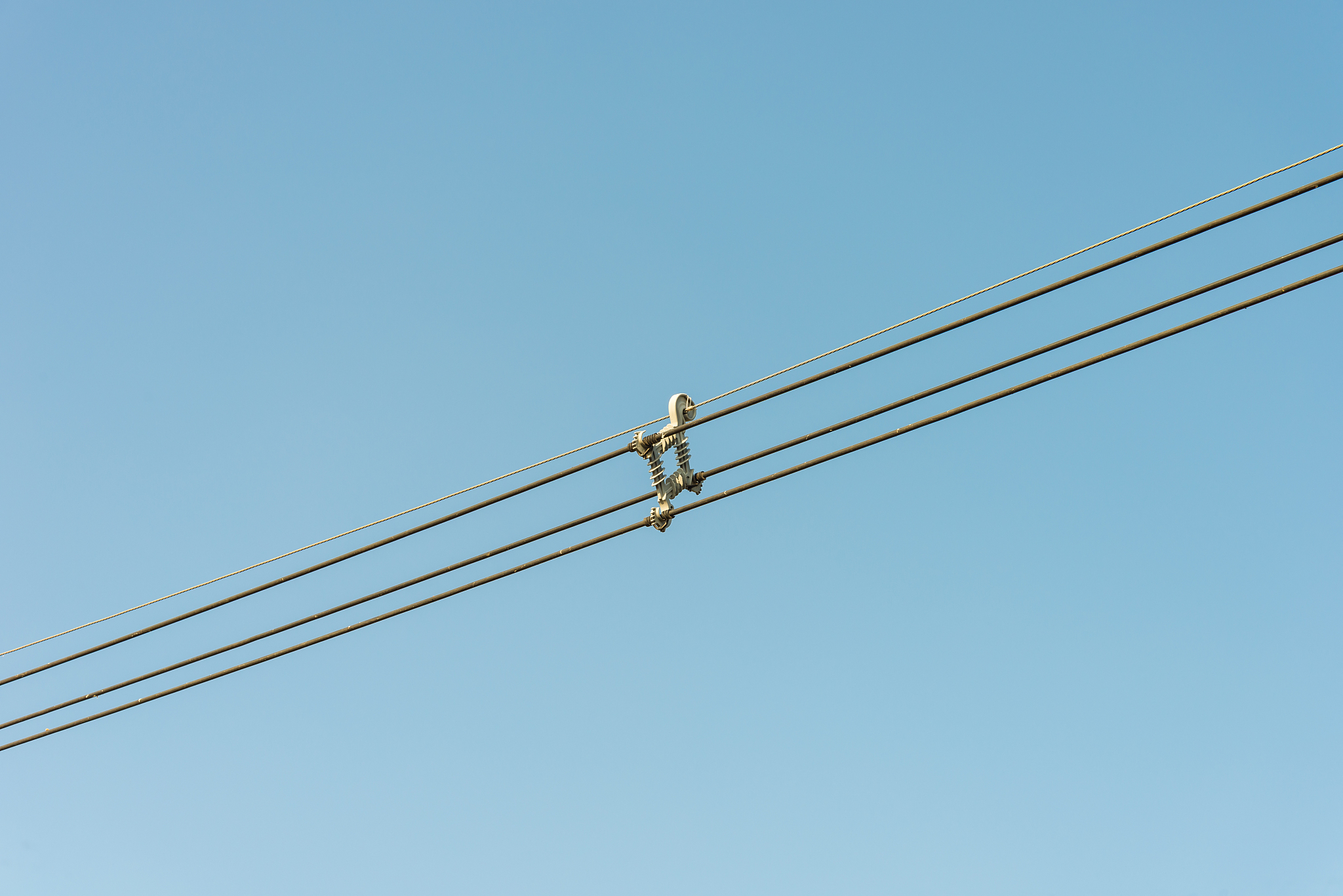 环氧树脂介电常数：范围、影响因素及应用