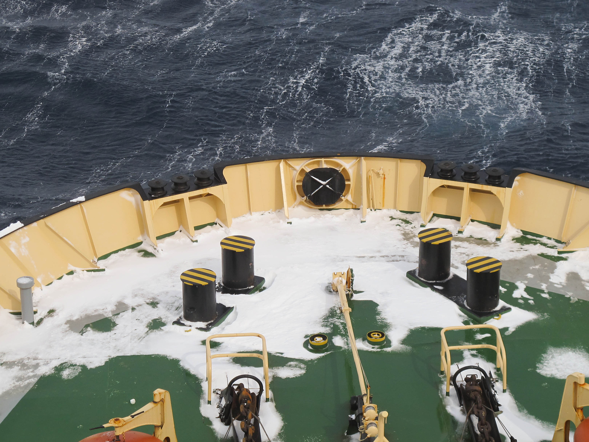 海冰观测方案：卫星与水下声学手段联合探测冰层上下表面形态及全厚度