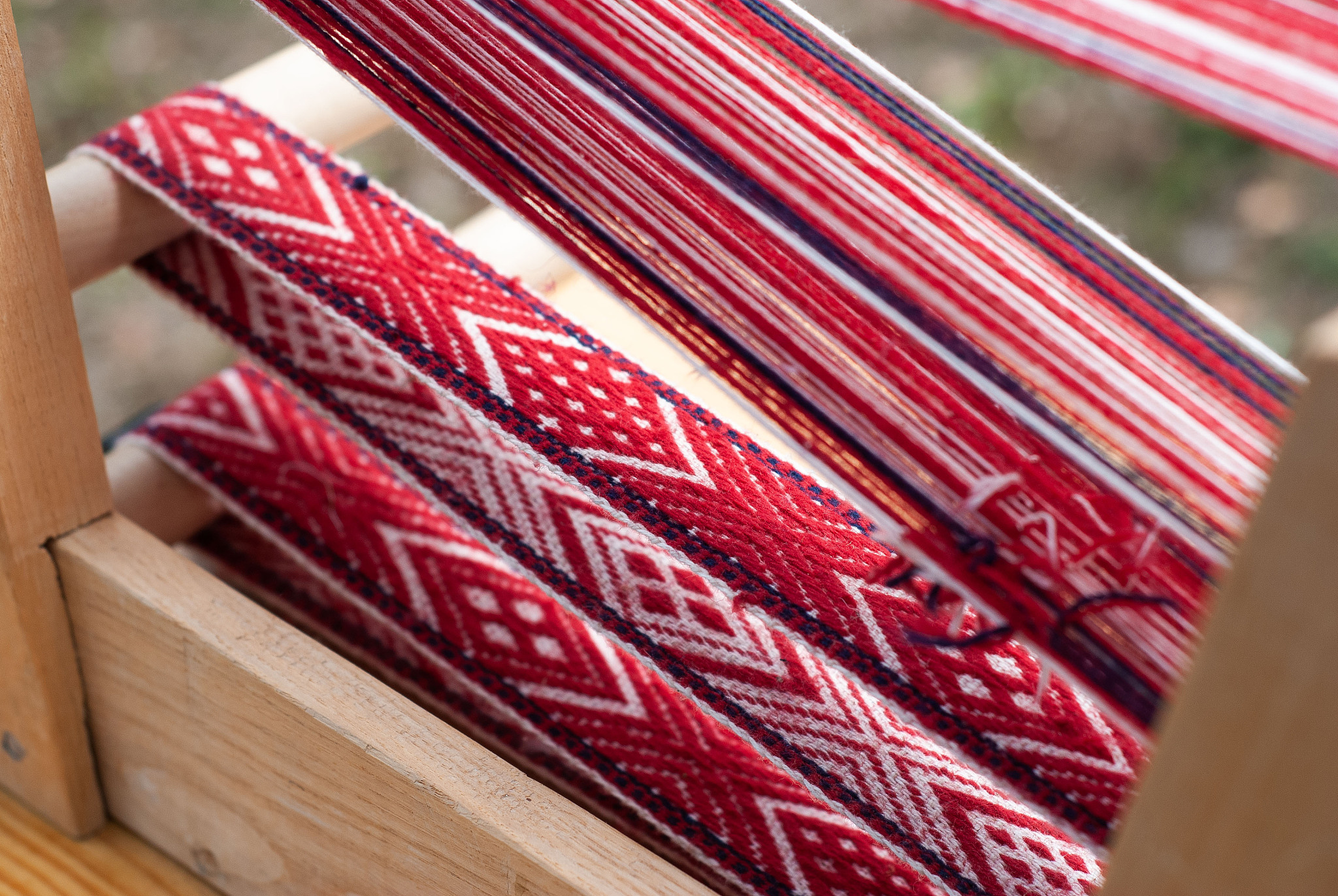 loom, traditional crafts, slavic pattern,