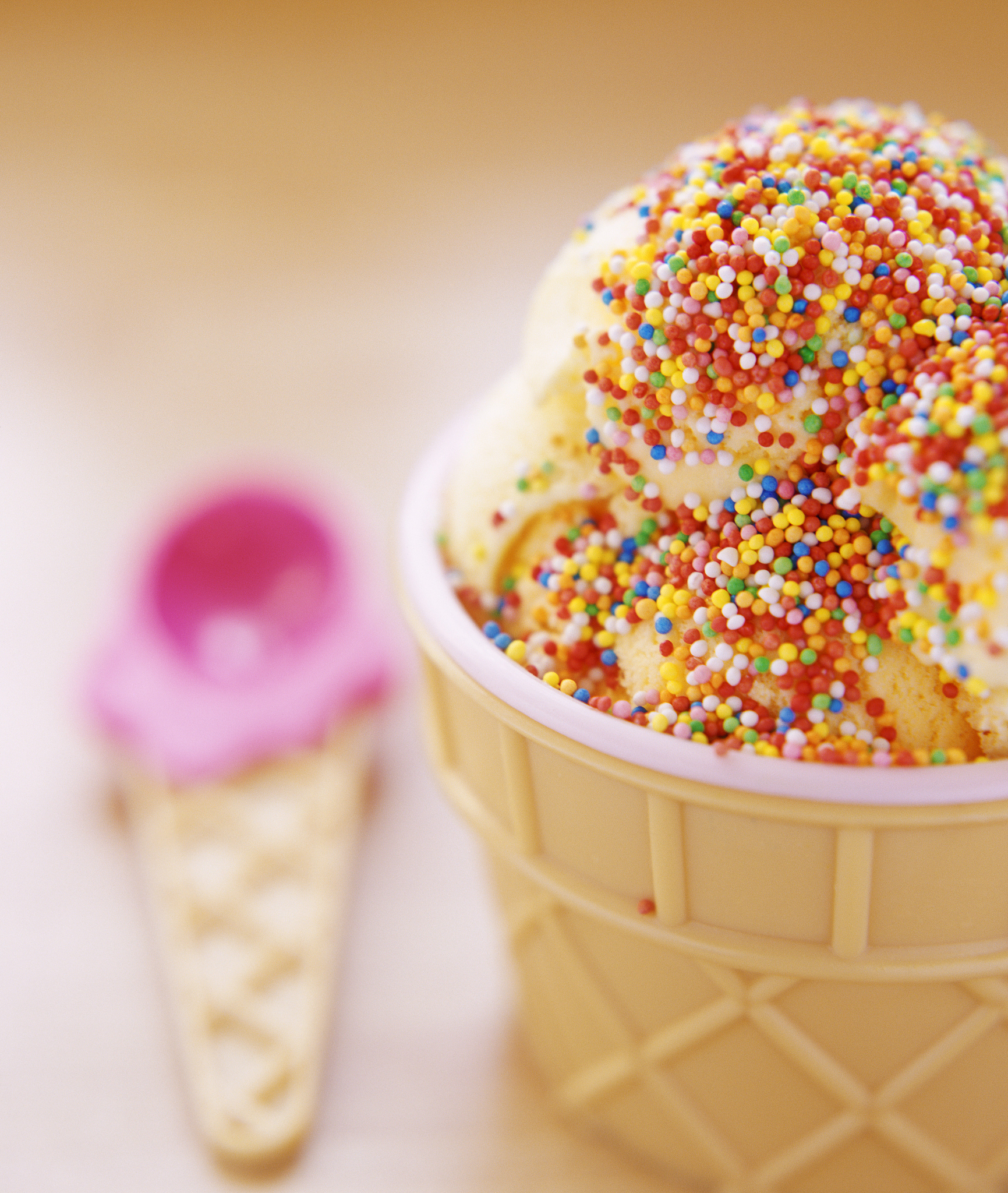 网红零食推荐：超级薯片、魔法棒糖、爆米花球等