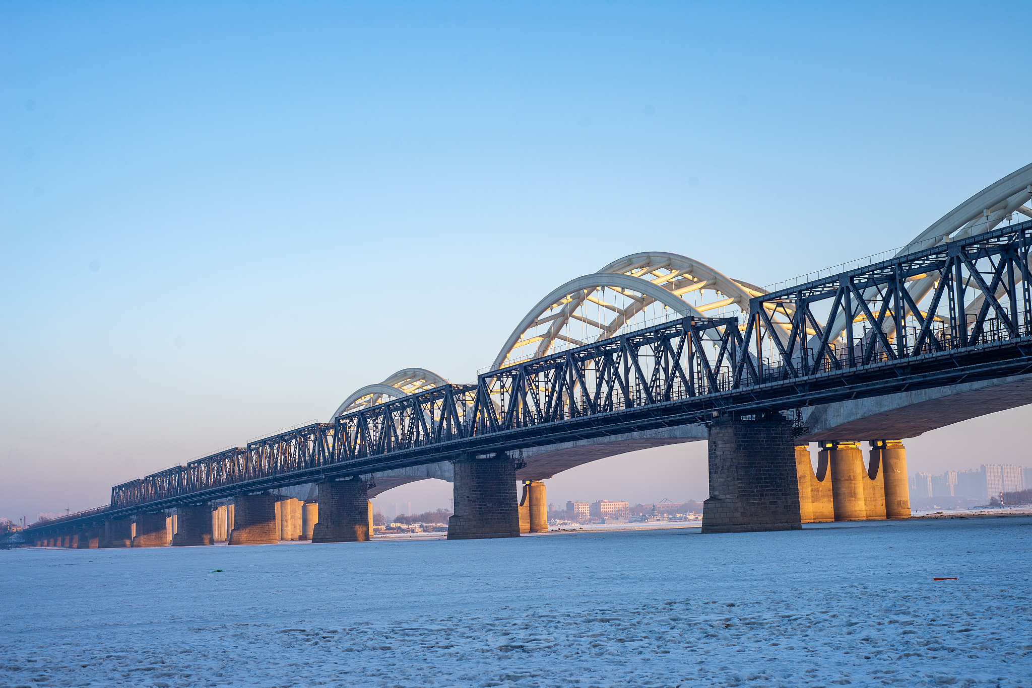 西安海棠职业学院热门专业推荐：电子信息、旅游、机械、建筑