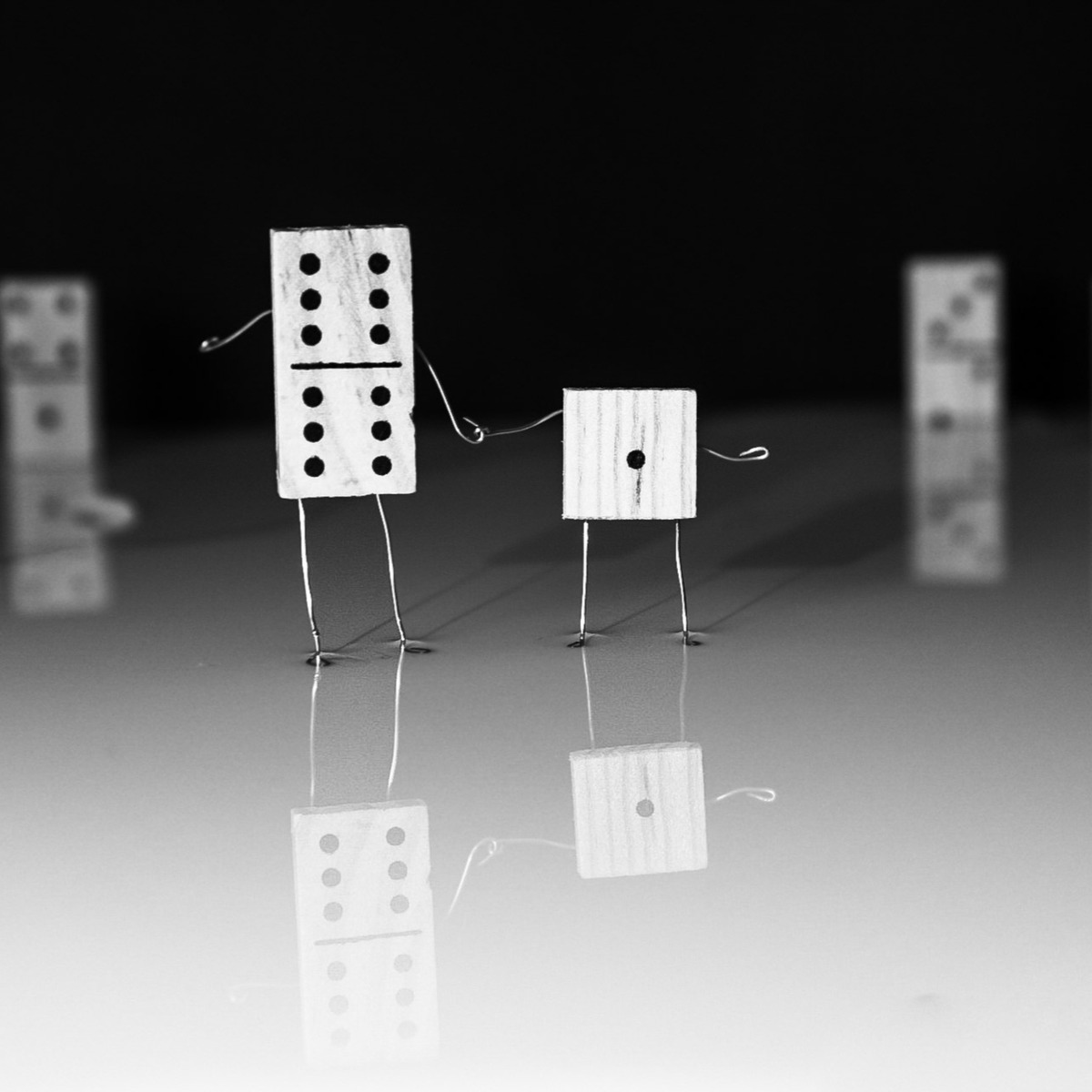 基尔霍夫定律验证实验的讨论