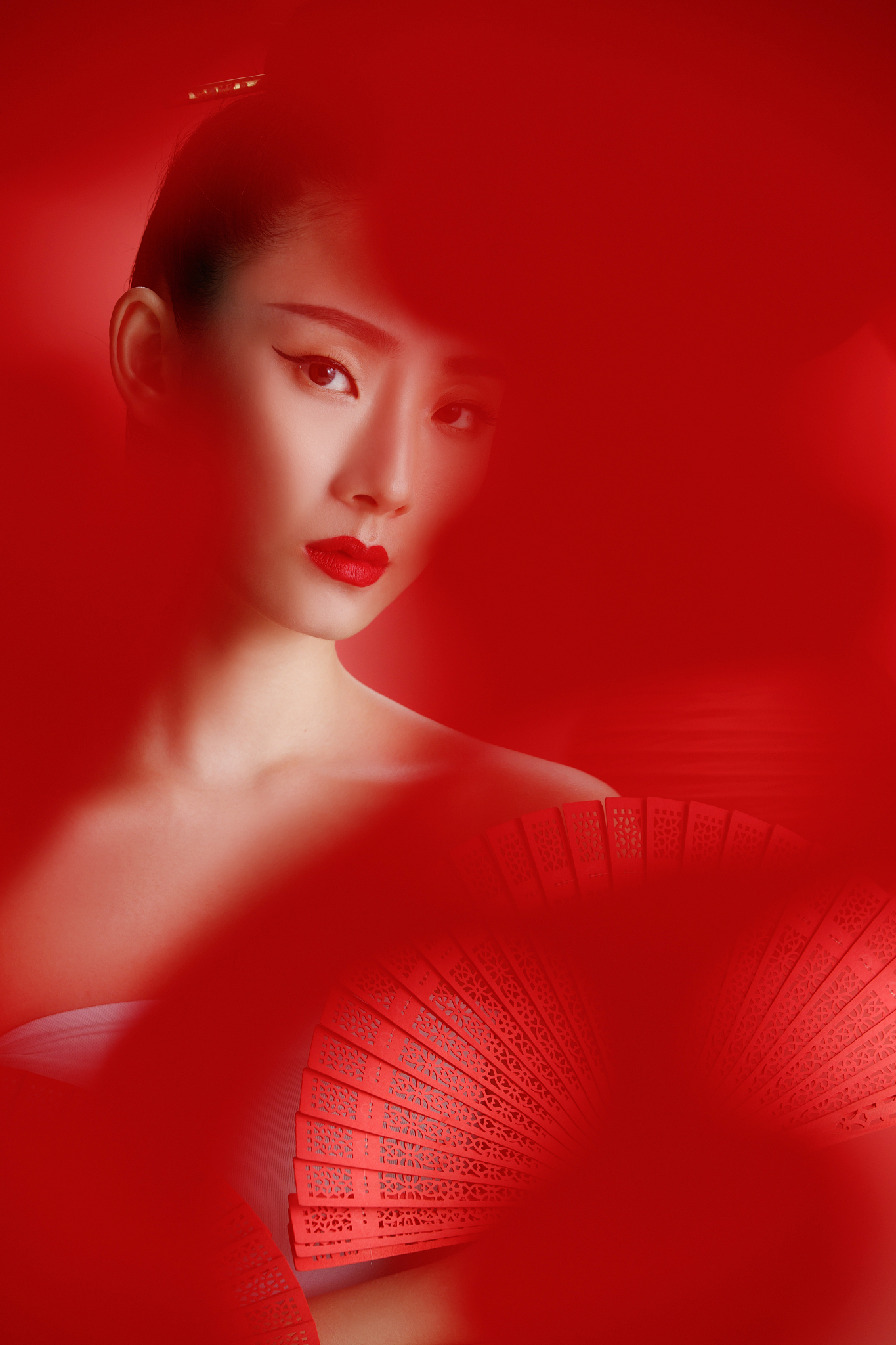 绘画美女教程：从基础到技巧，打造精美肖像画