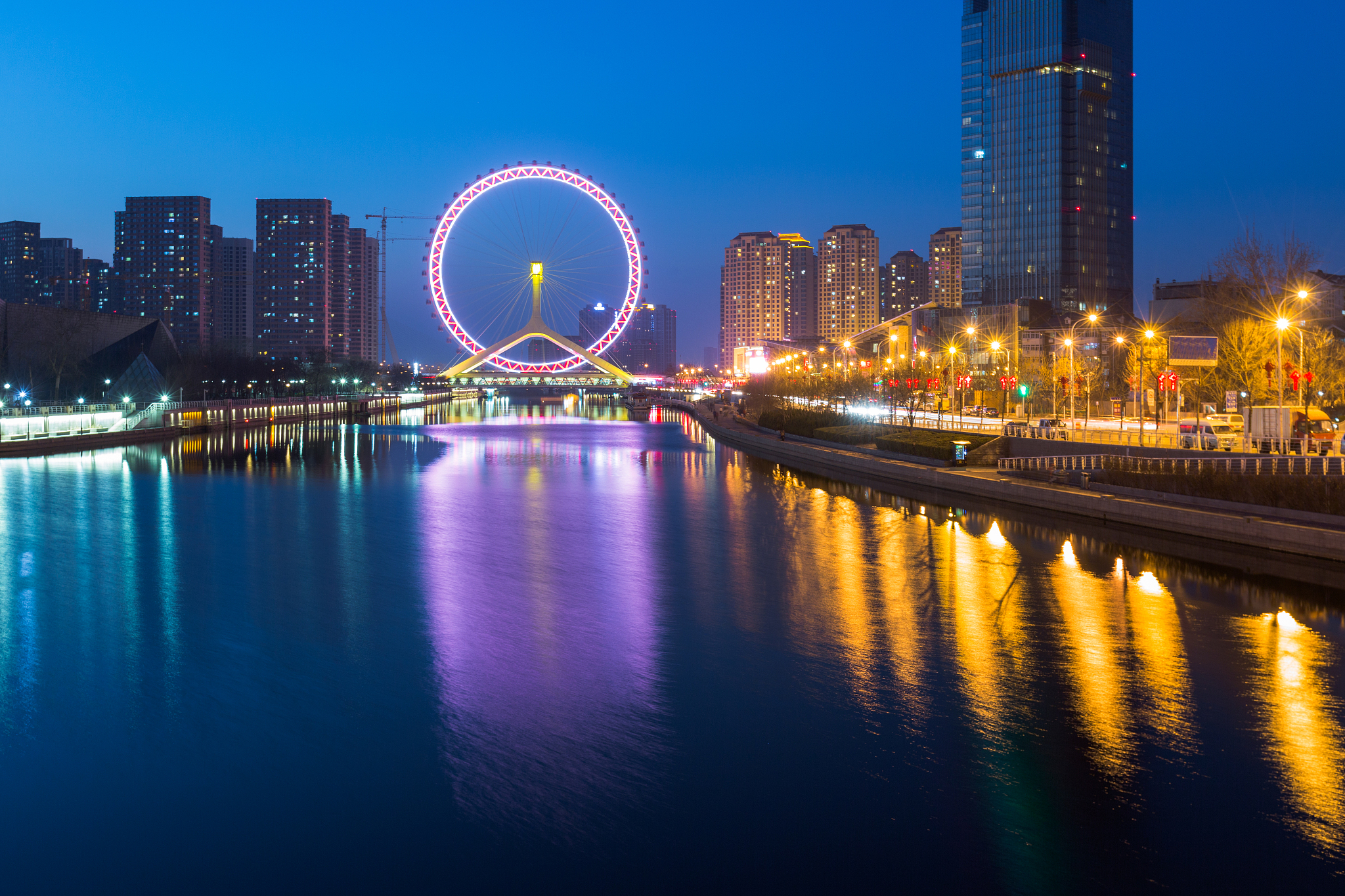 tianjin landmarks along haihe river