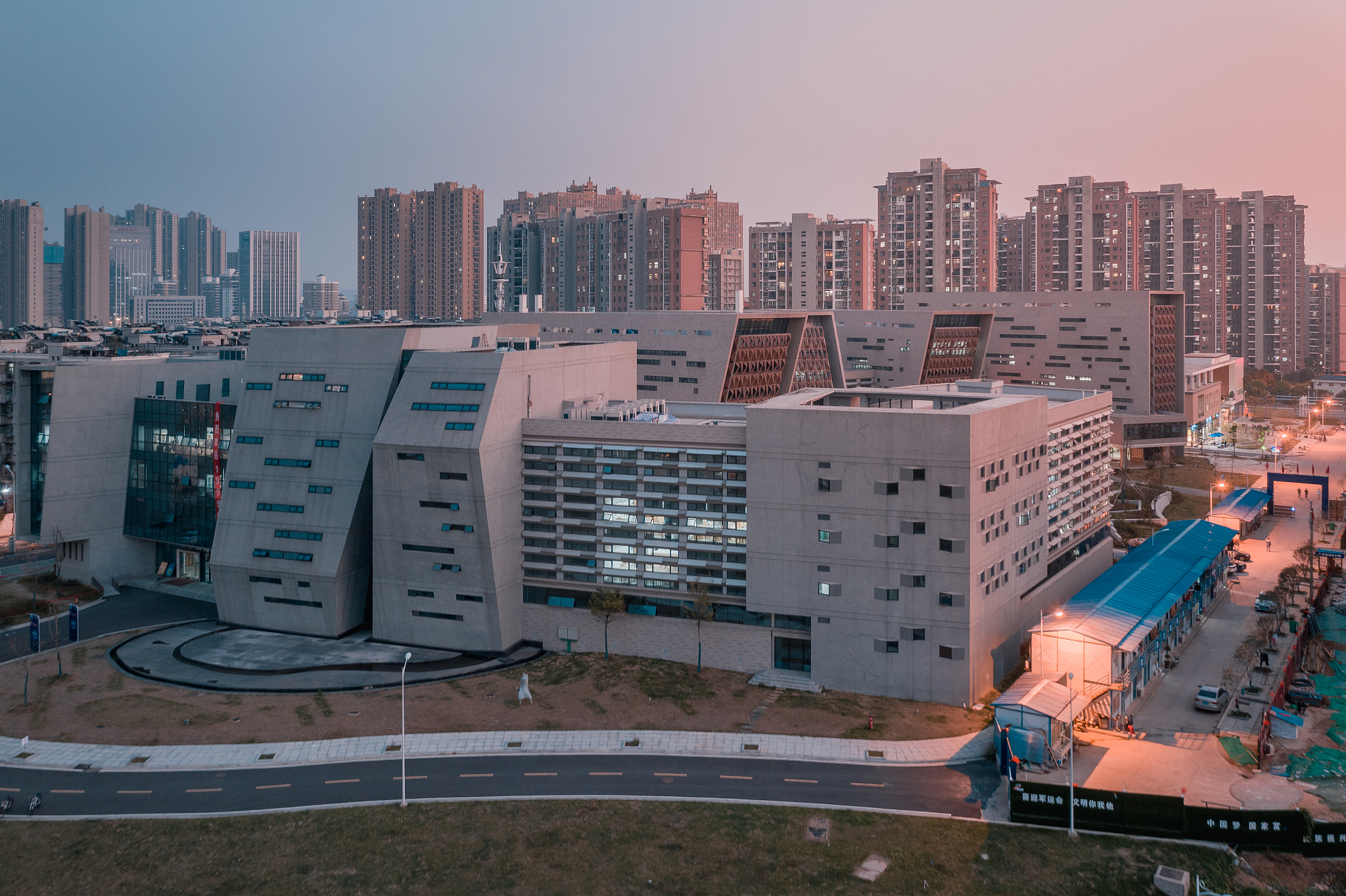 甘肃工业与民用建筑专业大学排名及就业前景分析