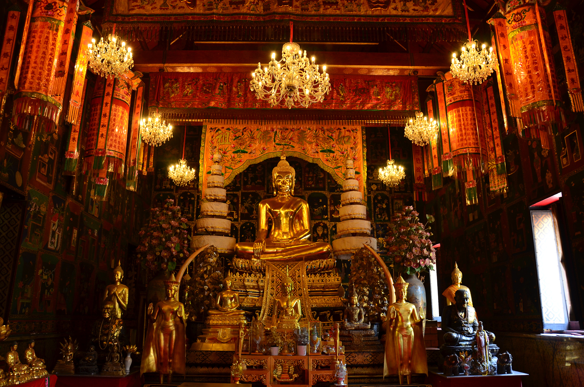 buddha of wat phananchoeng worawihan, ayutthaya