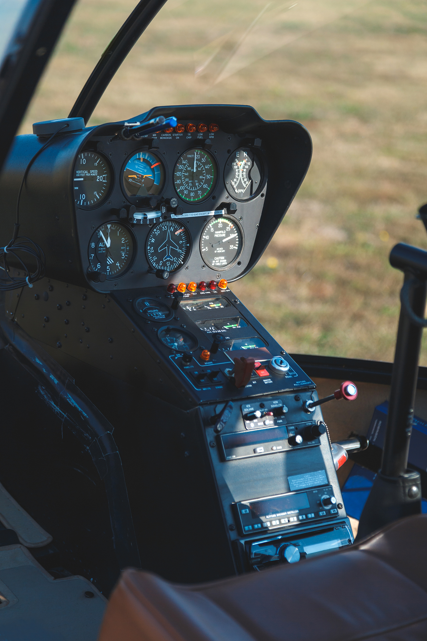 飞机空速管工作原理：如何测量飞机速度？