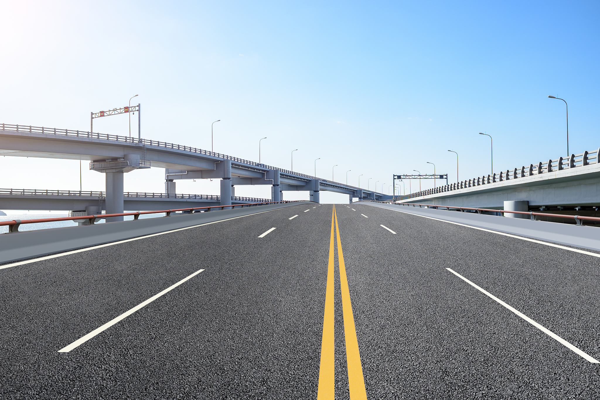 道路与桥梁工程施工专业发展前景：机遇与挑战并存