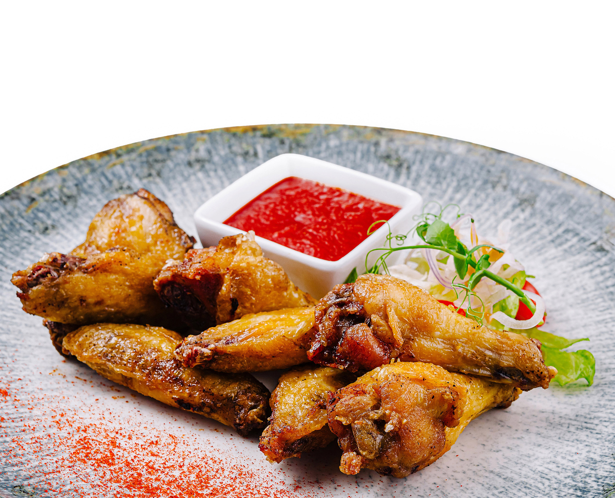 请帮我写1篇600字博客文章主题是：香辣鸡翅的做法