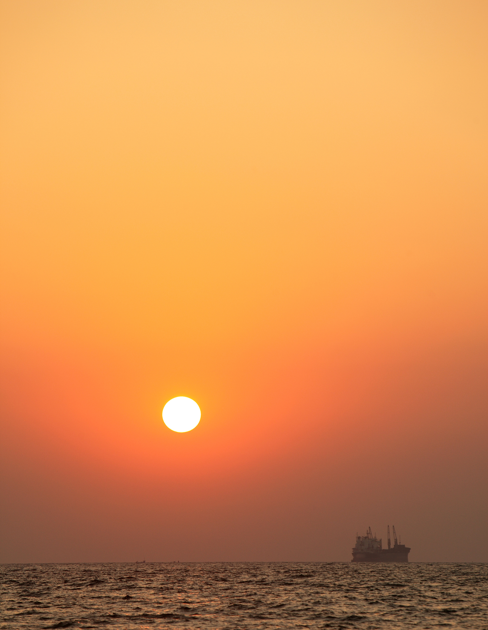 200个住宅电梯数据样本 - 电梯使用次数、人口数量、寿命、管理费