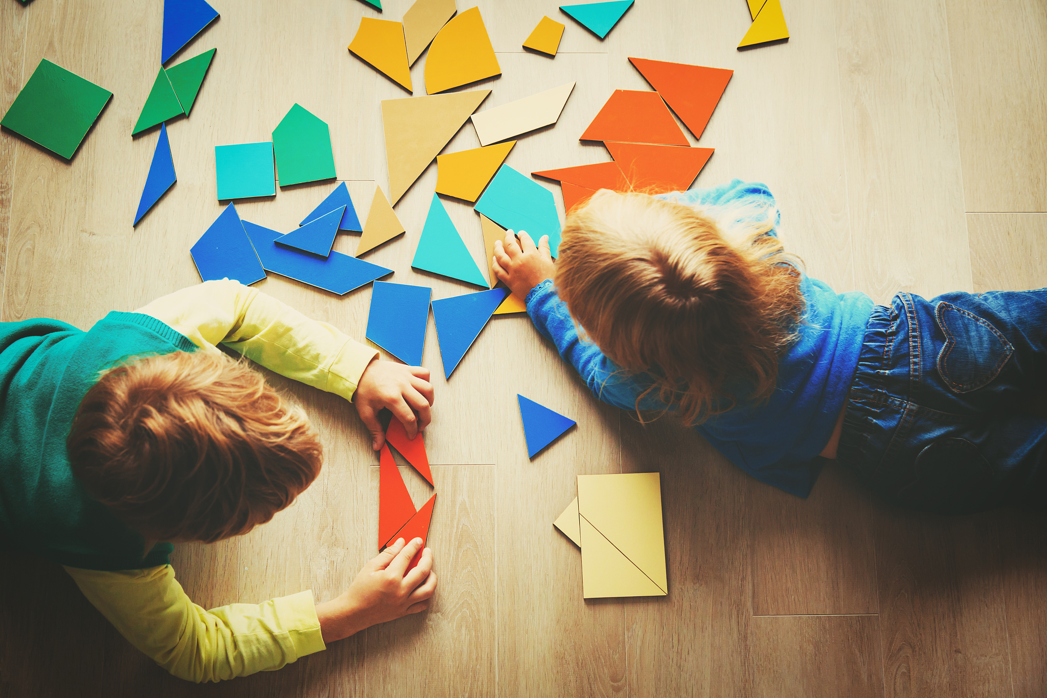 以游戏：为人们提供一个放松和娱乐的方式为题写一篇1200字文章