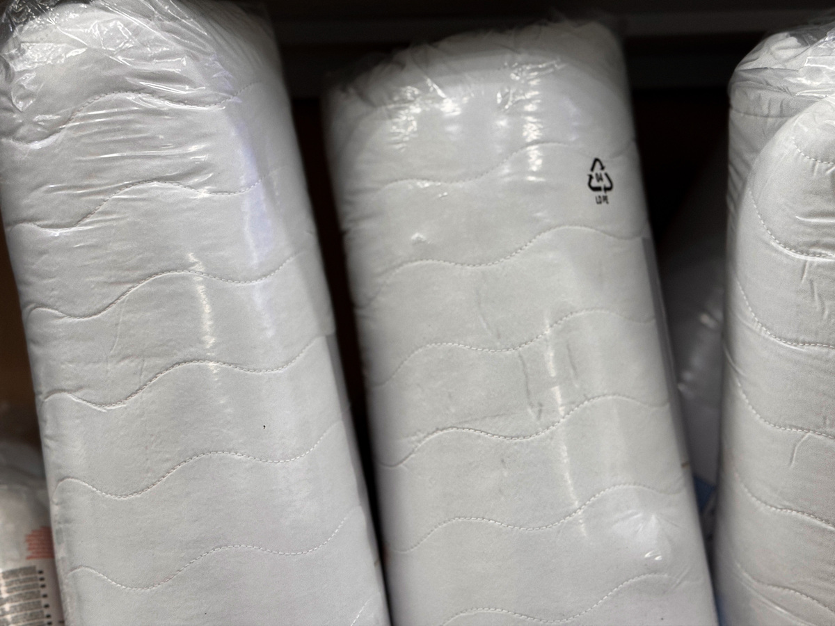 棉聚酯混纺面料：90%棉10%聚酯 vs 83%棉17%聚酯哪个更好？