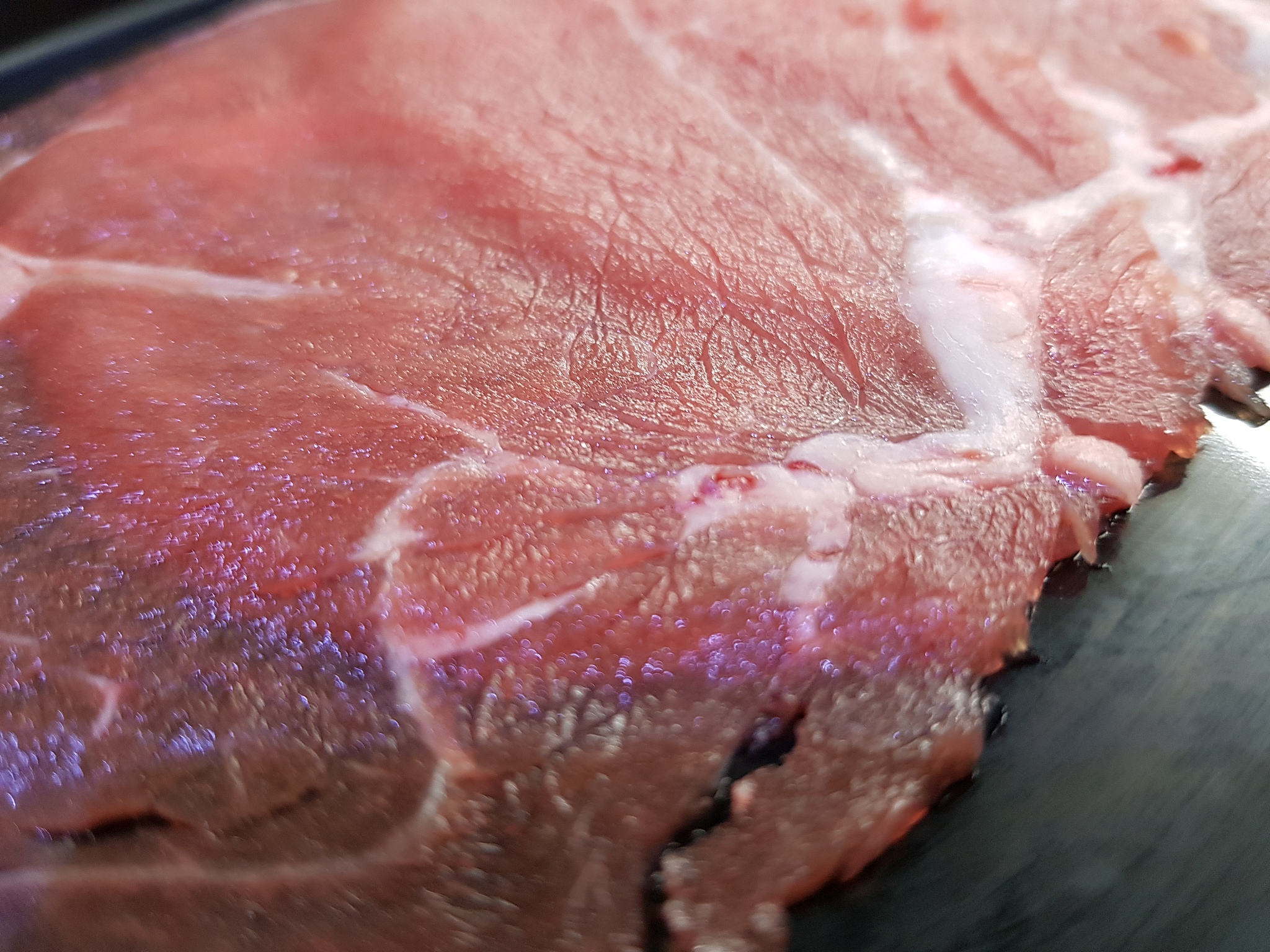 如何判断肥牛已经变质过期了？