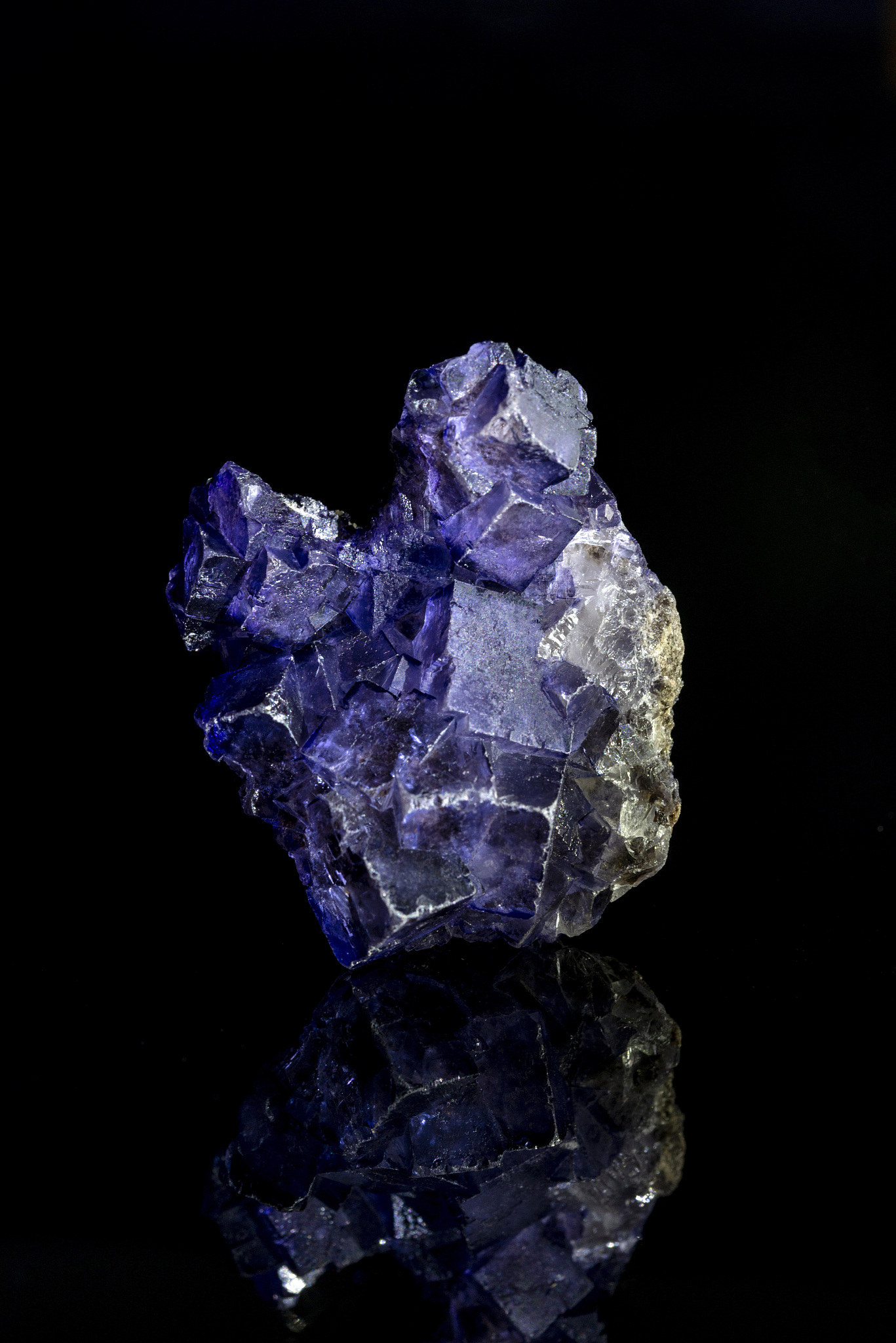 purple fluroite crystals from china.