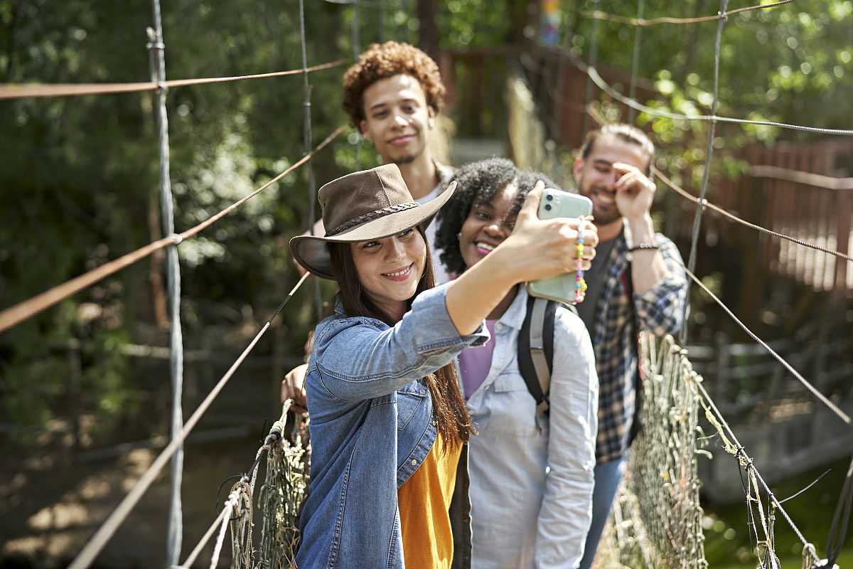 我没有钱但是我想看海蒂和爷爷怎么办