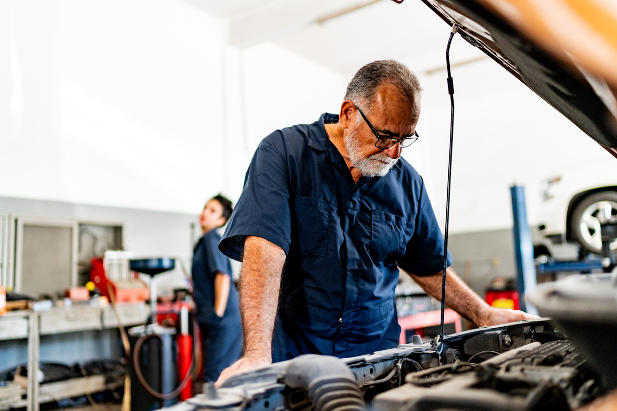 平顶山工业职业学院汽车检测与维修技术专业就业前景：广阔的职业发展路径
