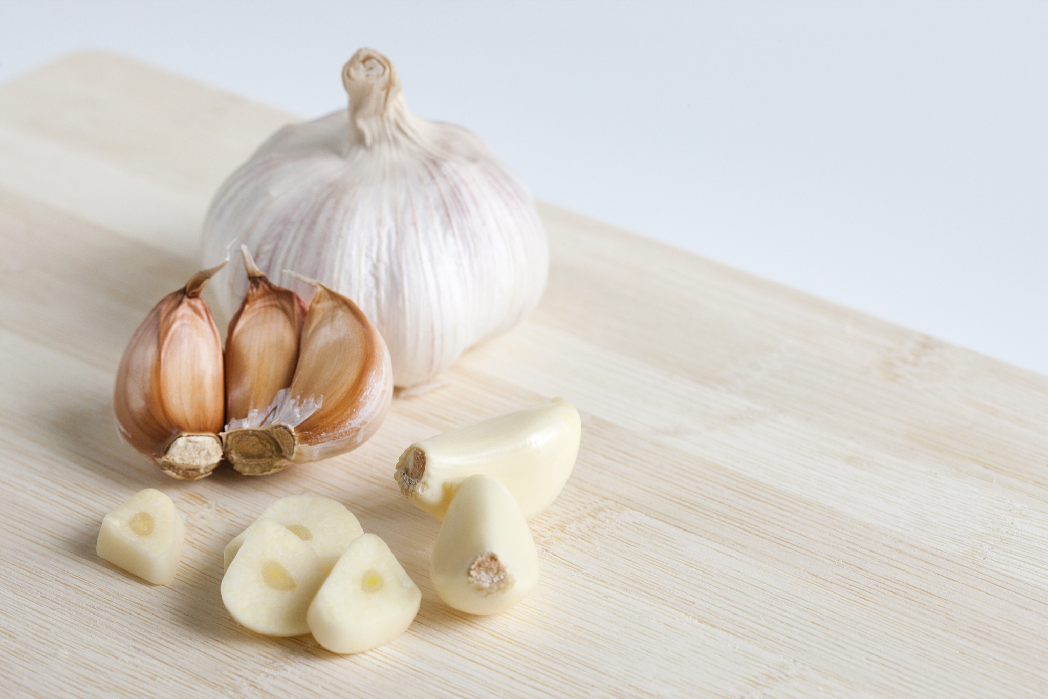 用中文写一个关于大蒜的直播脚本