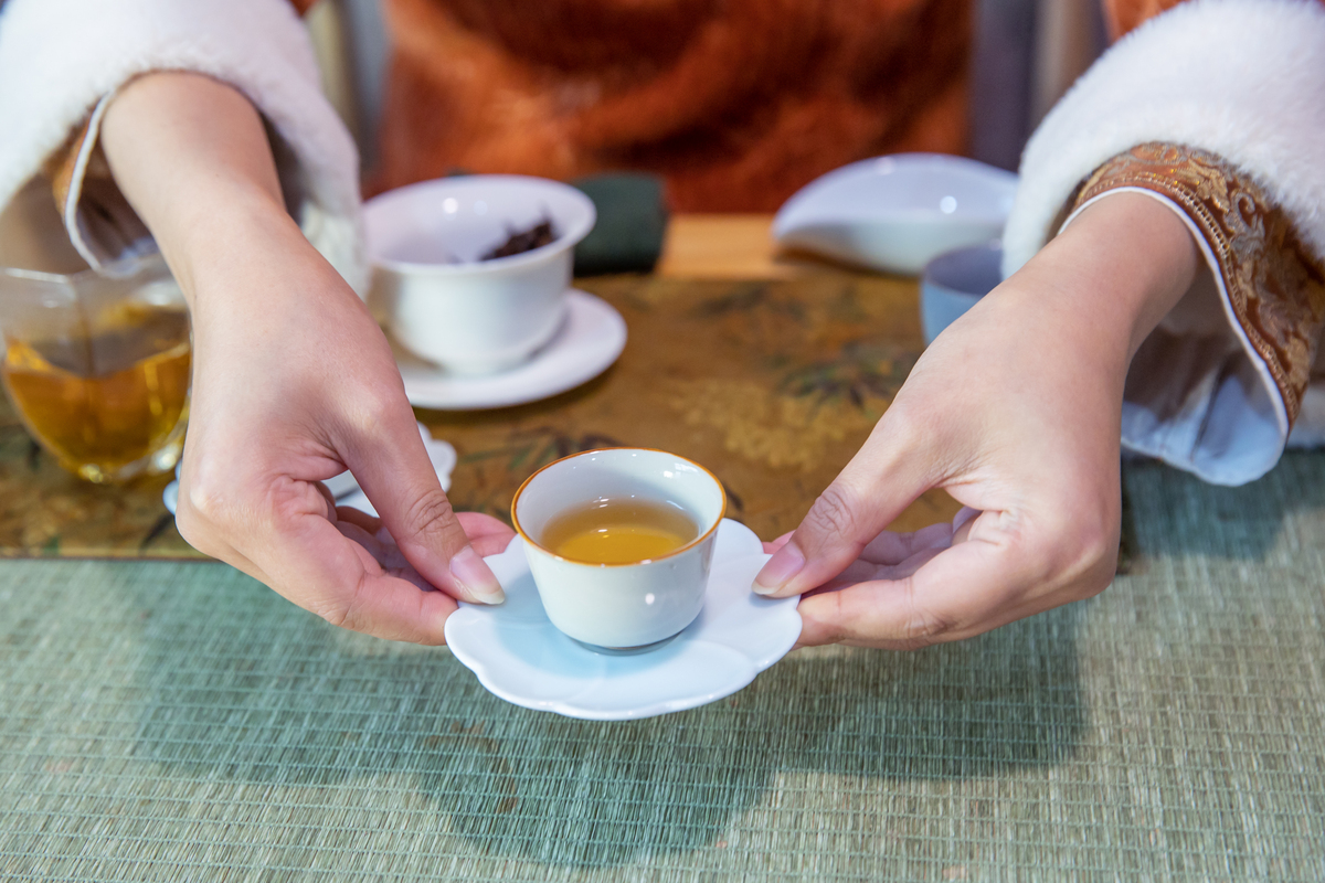 白茶品鉴技巧：外观、香气、口感、质量全方位解析