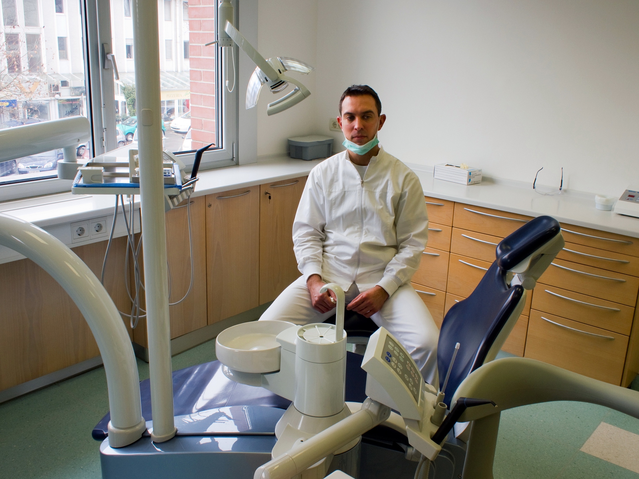 四川口腔医学就业前景分析：机遇与挑战并存