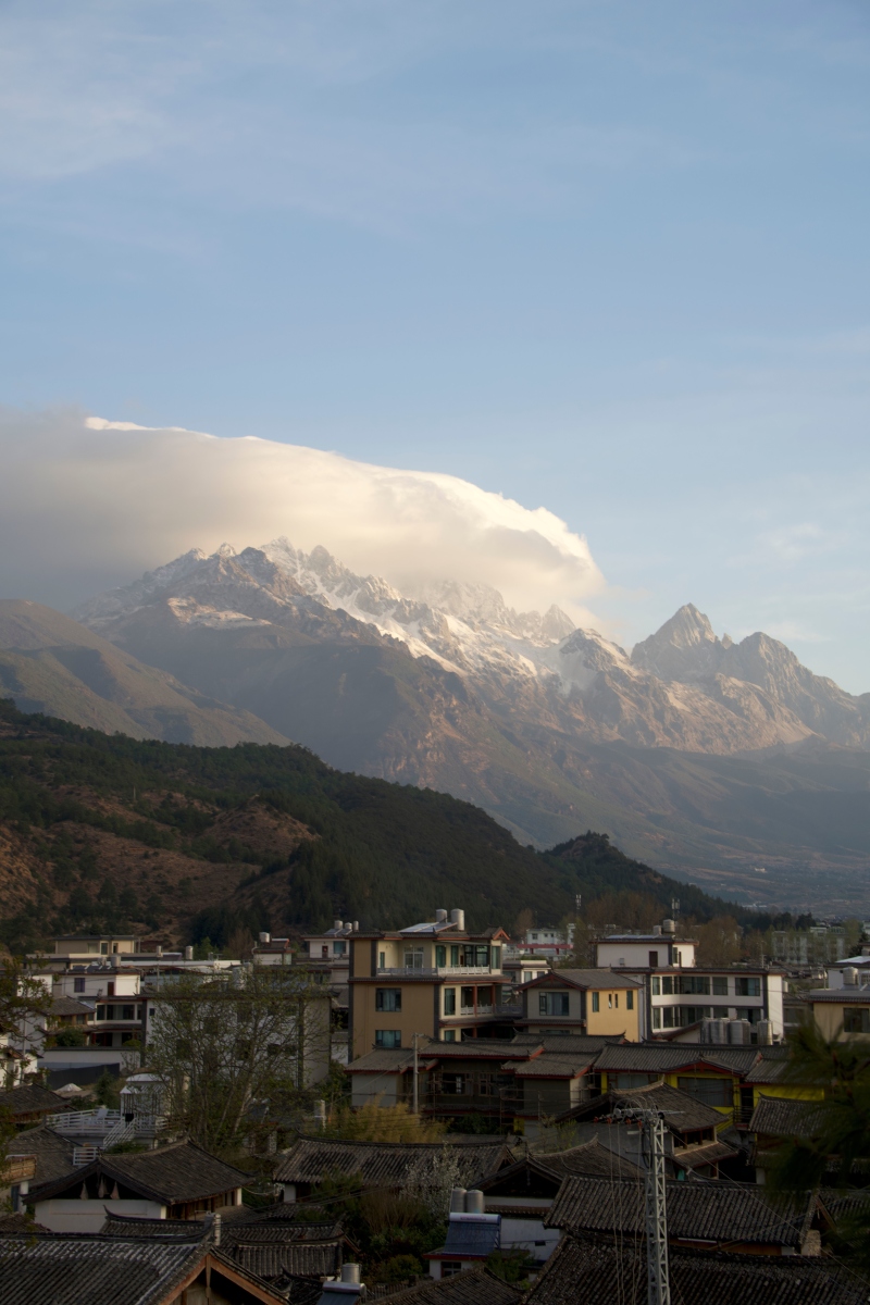 你是否曾想要挑战这座神秘而壮丽的雪山?