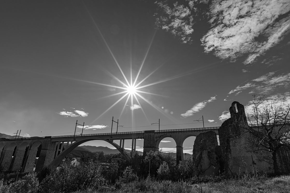 选择铁专学校的优势：为铁路行业发展奠定基础