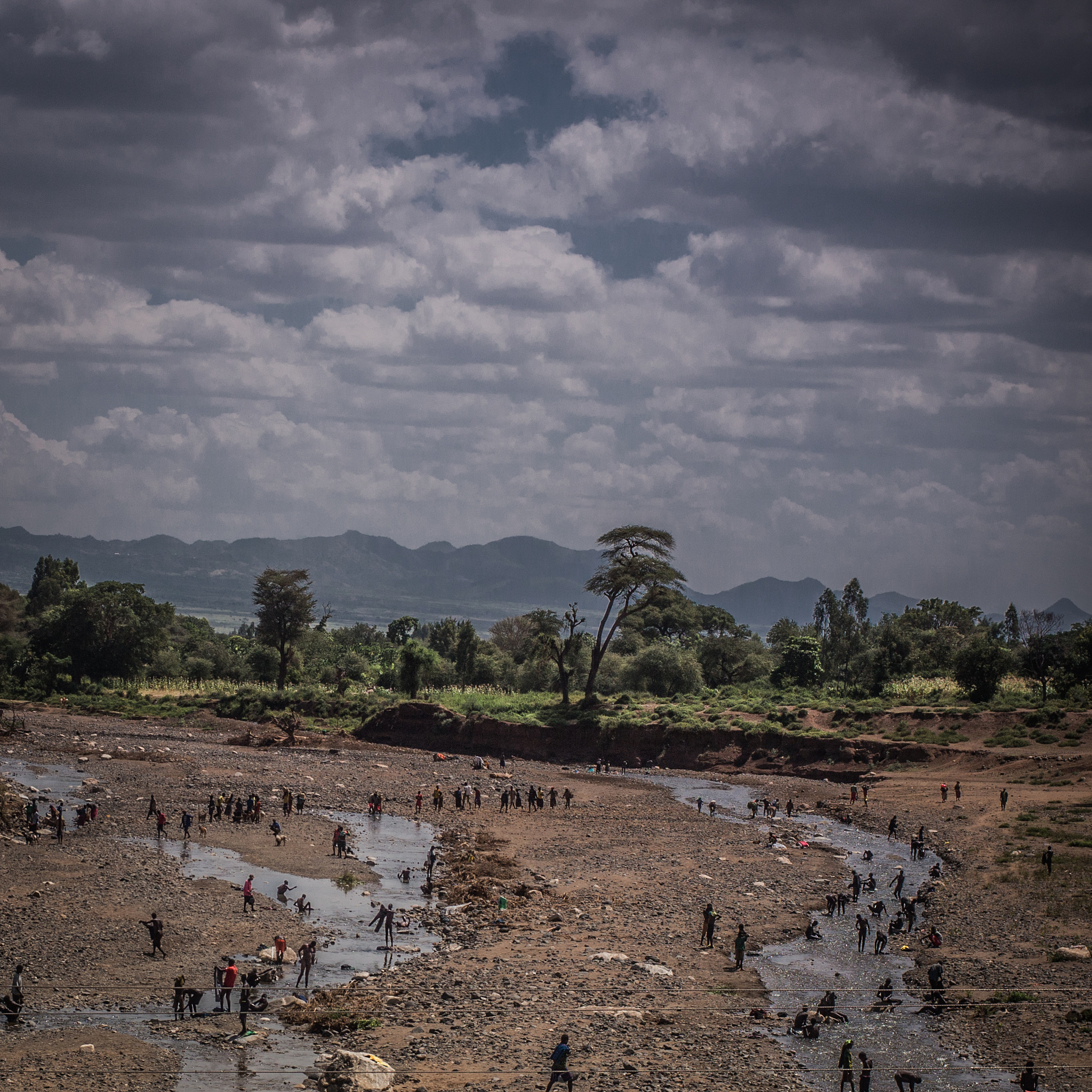 缅甸第四特区一年气候变化情况帮我用230字详细描述