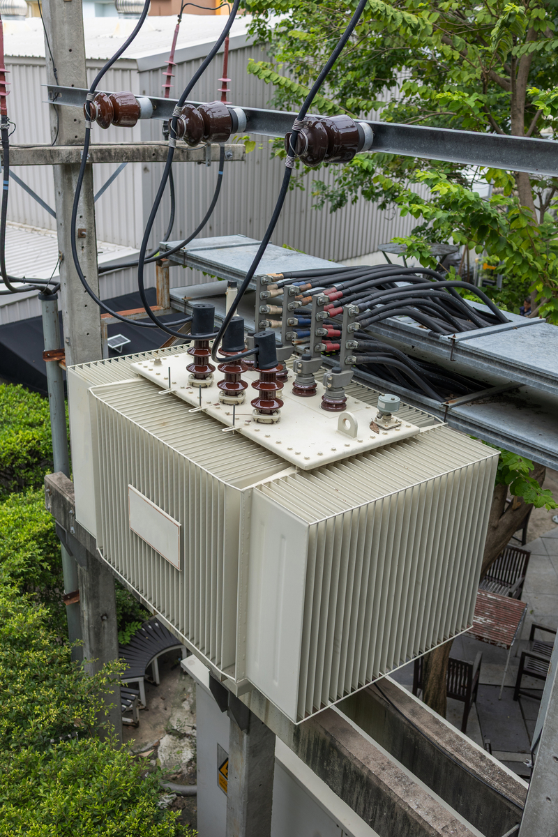 630KVA变压器分5路用什么电缆？