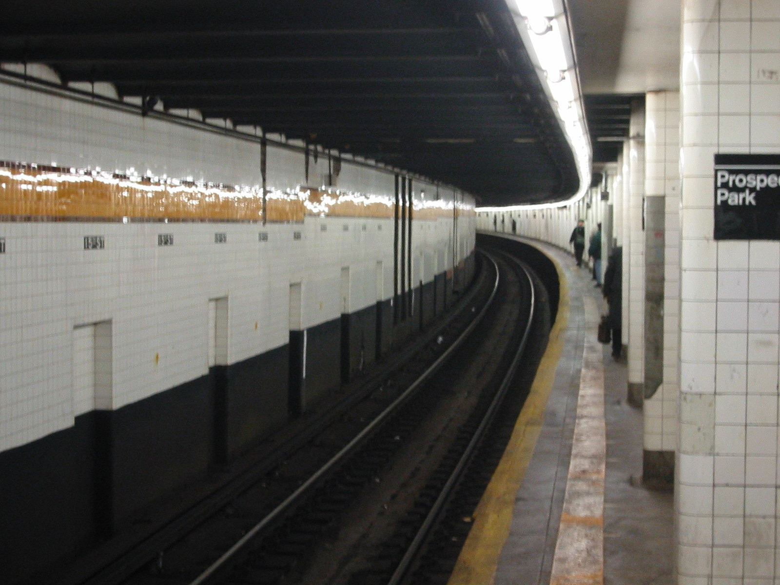 成都人居懿林语7-1-102：南北通透叠拼下叠带花园，清水交付准现房！